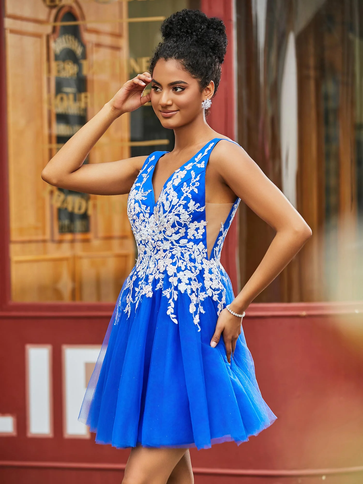 A-Linie ärmelloses Spitzen-Tüll-HOCO-Kleid Königsblau - Image 4