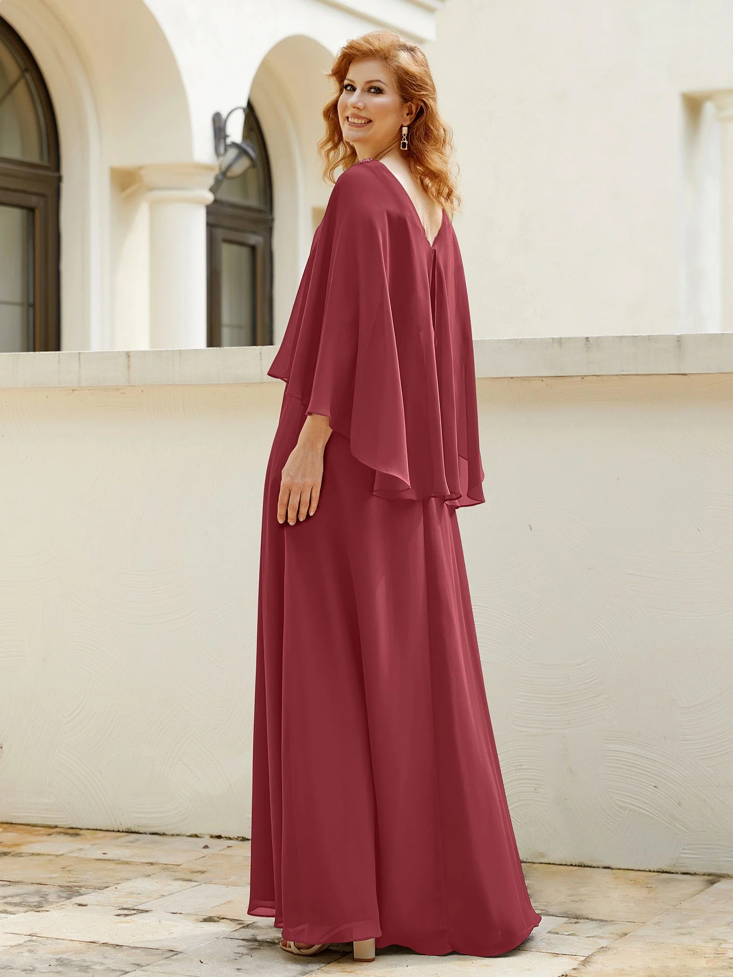 A-Linie V-Ausschnitt Chiffonkleid mit Perlen Kaskaden Rüschen Zimtrose - Image 2