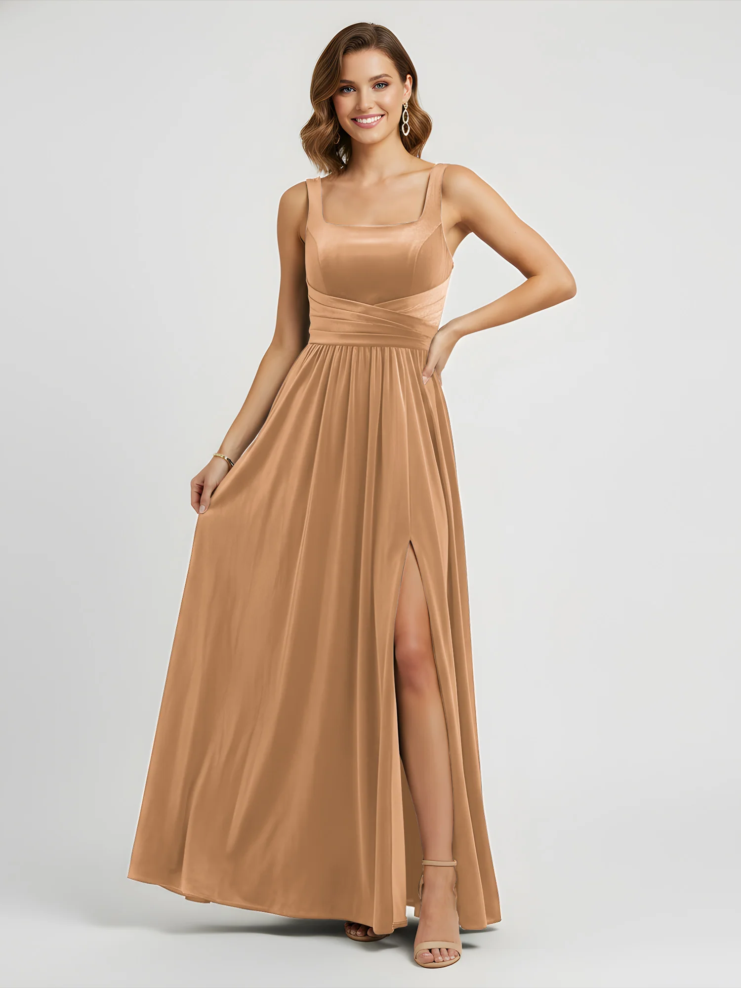 Breite Träger Samt Plissee Taille Maxi Kleid Champagner