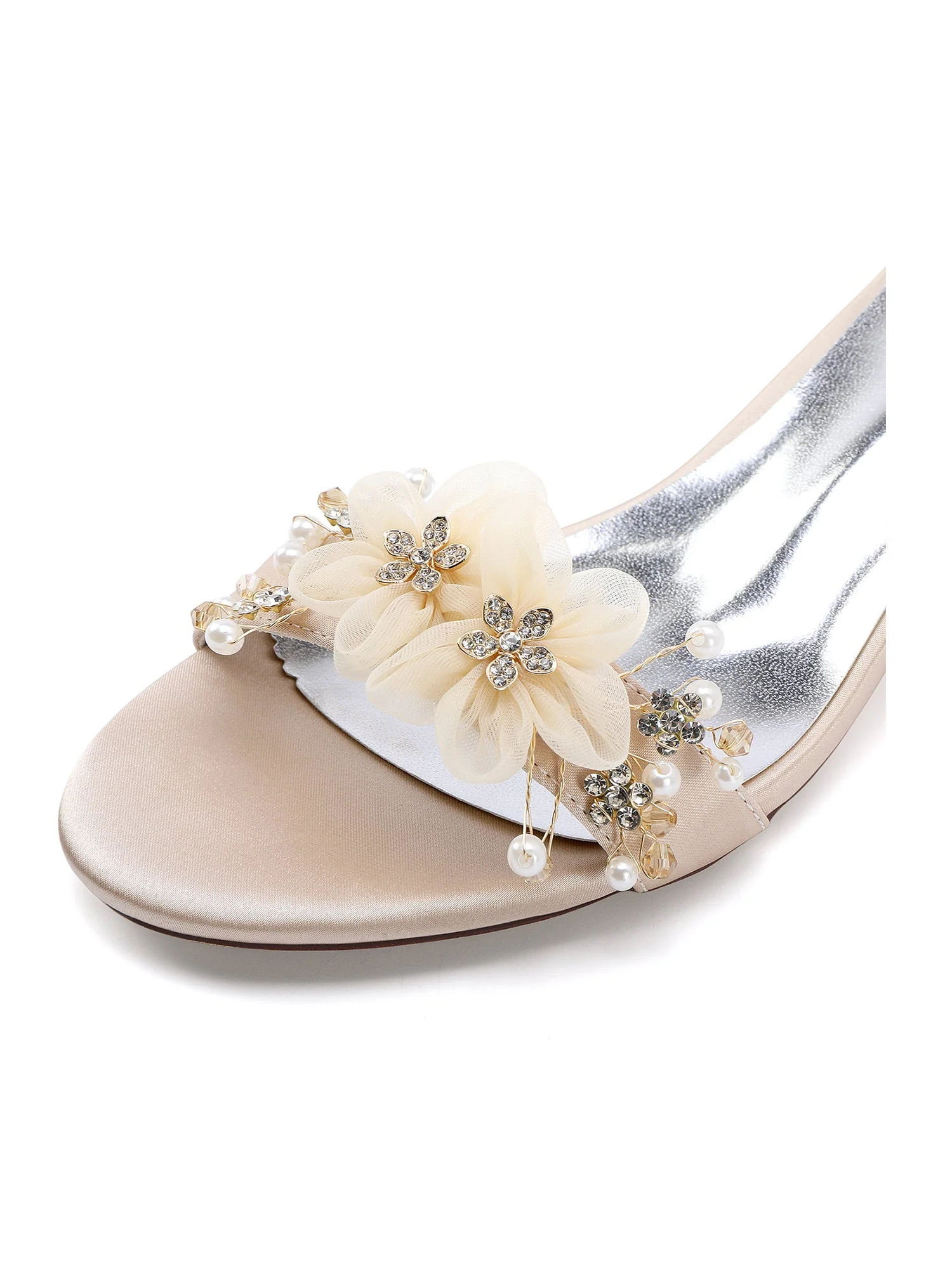 Sandalen mit Blockabsatz mit Blumenapplikation und Perlen - Image 4