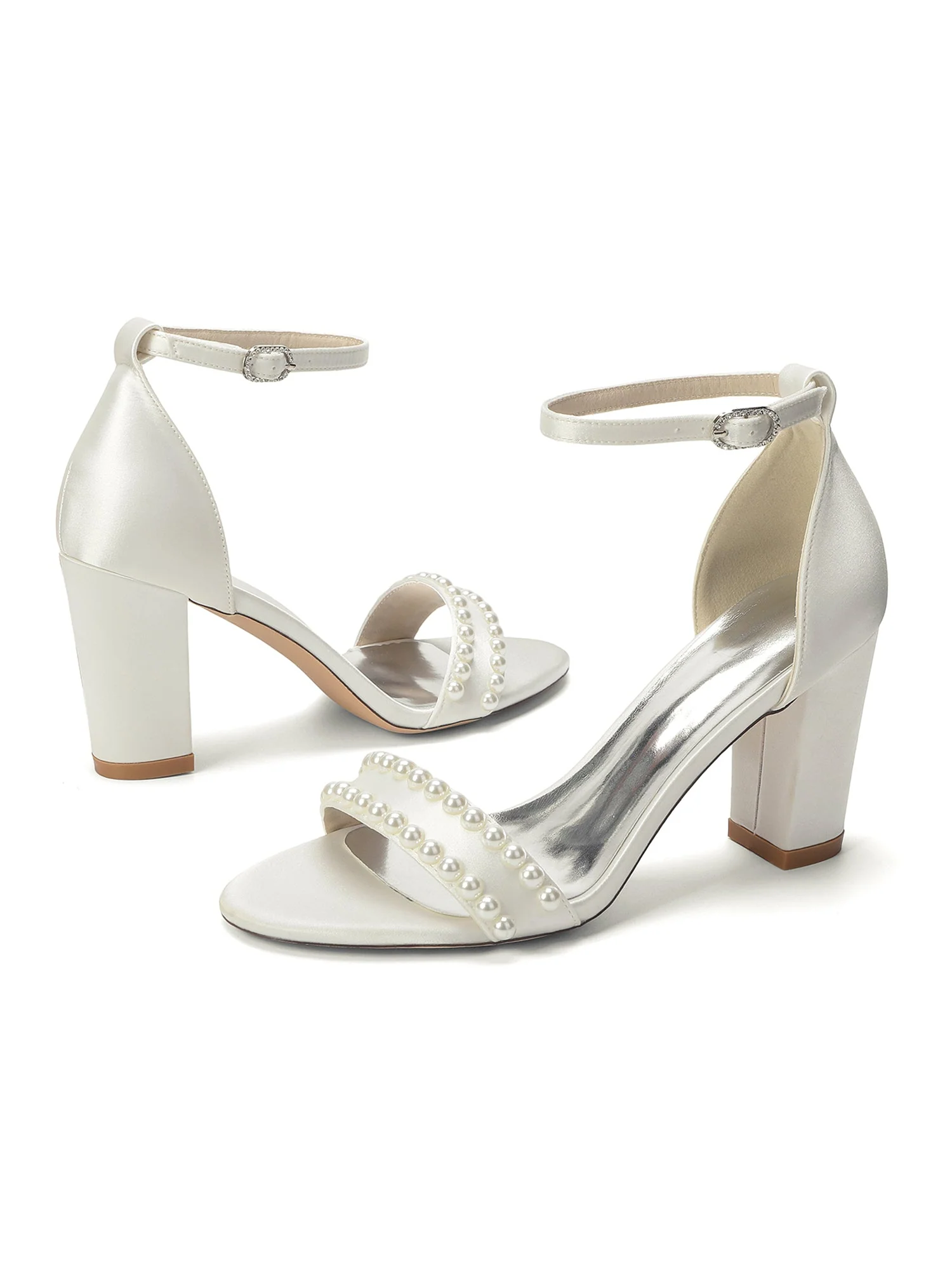 Satin-Blockabsatzsandalen mit doppeltem Perlenriemen - Image 13