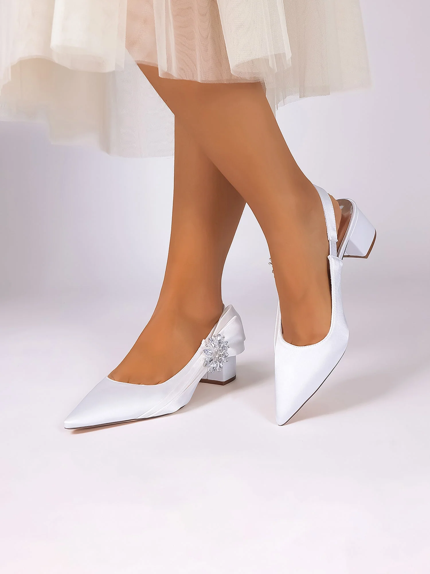 Slingback Pumps mit Kristallbrosche - Image 18