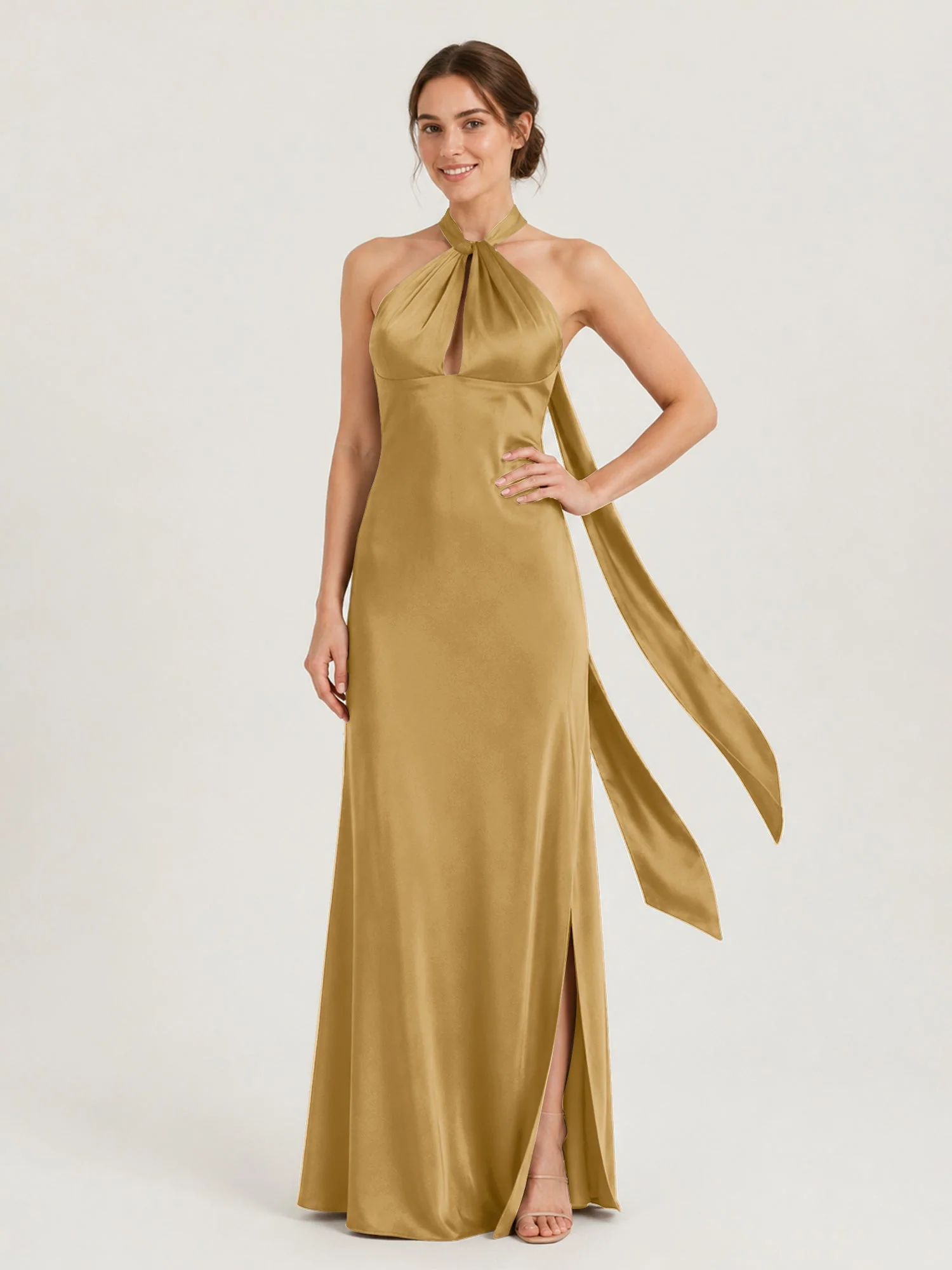 Satin Abendkleid mit Twist Neckholder und Keyhole Detail Gold