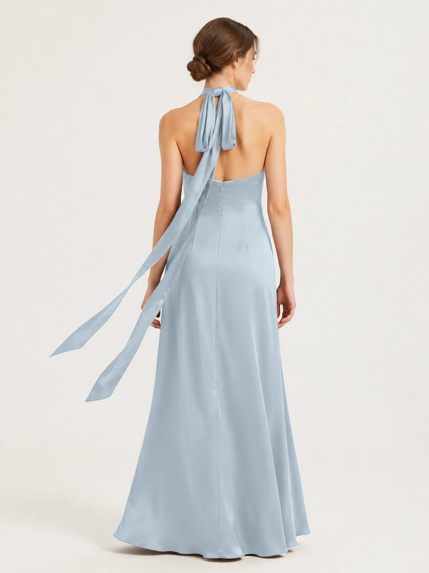 Satin Abendkleid mit Twist Neckholder und Keyhole Detail Nebel - Image 2