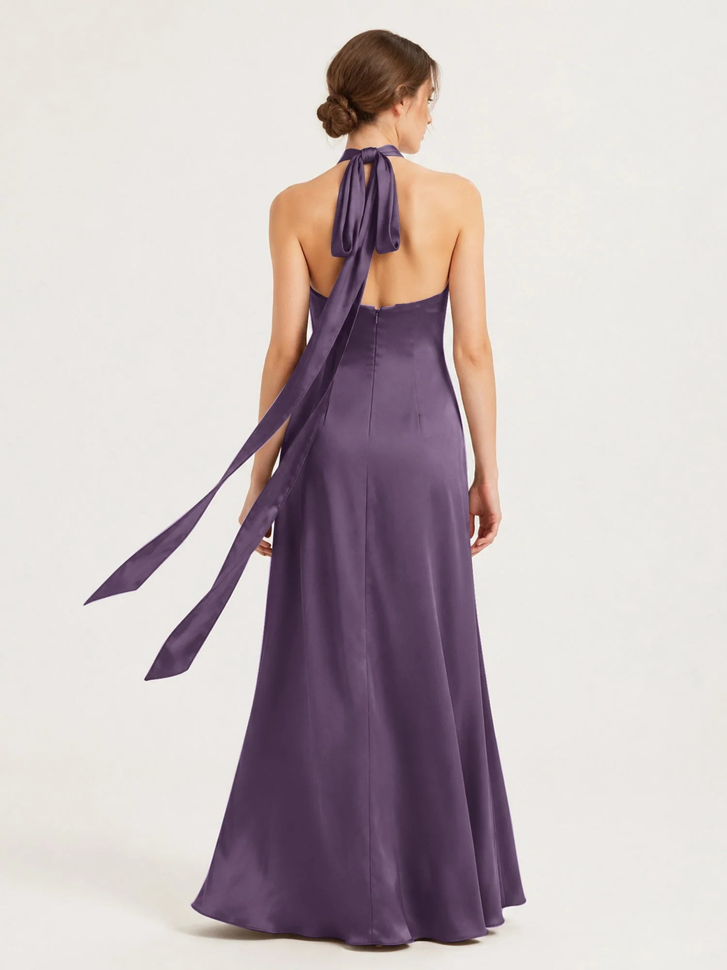 Satin Abendkleid mit Twist Neckholder und Keyhole Detail Plum - Image 2
