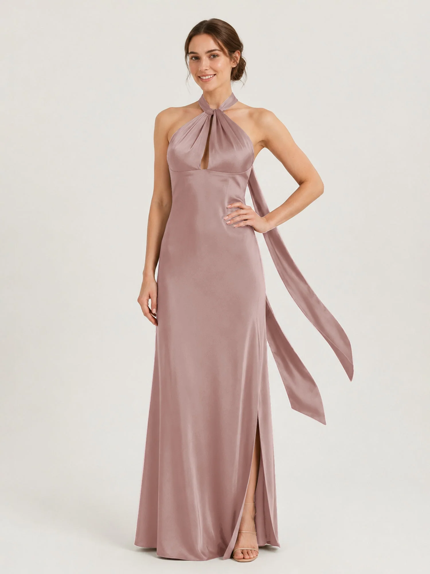 Satin Abendkleid mit Twist Neckholder und Keyhole Detail Staubige Rosa