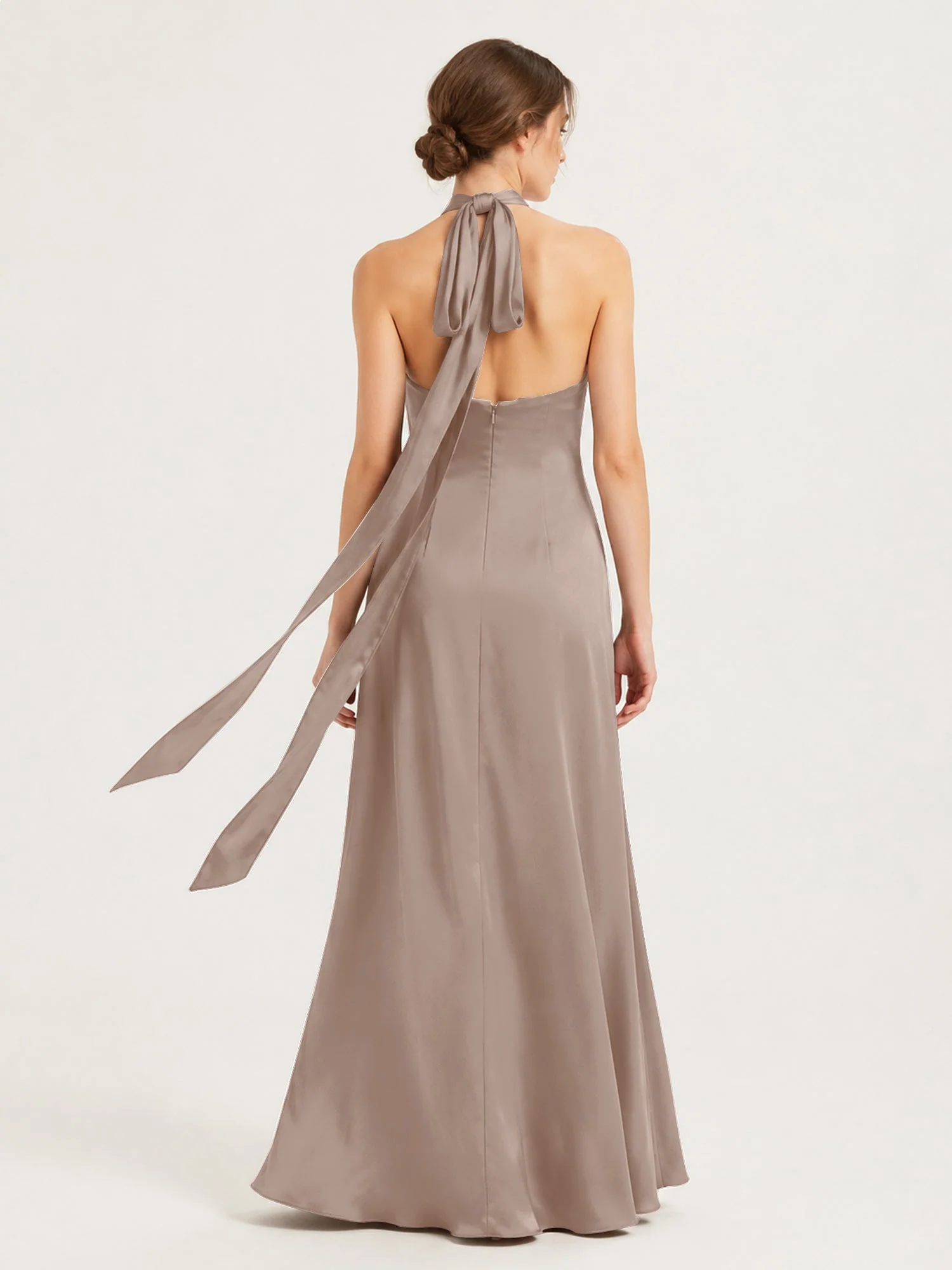 Satin Abendkleid mit Twist Neckholder und Keyhole Detail Taupe - Image 2