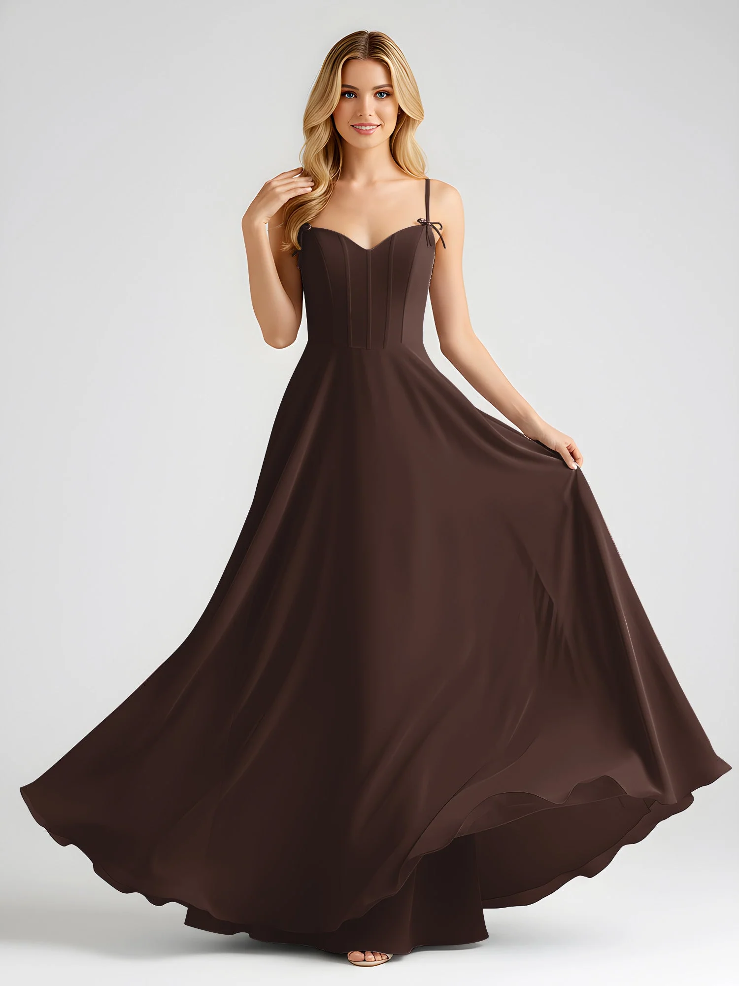 Spaghettiträger A-Linie Maxi Kleid mit Schleife Detail Schokolade - Image 3
