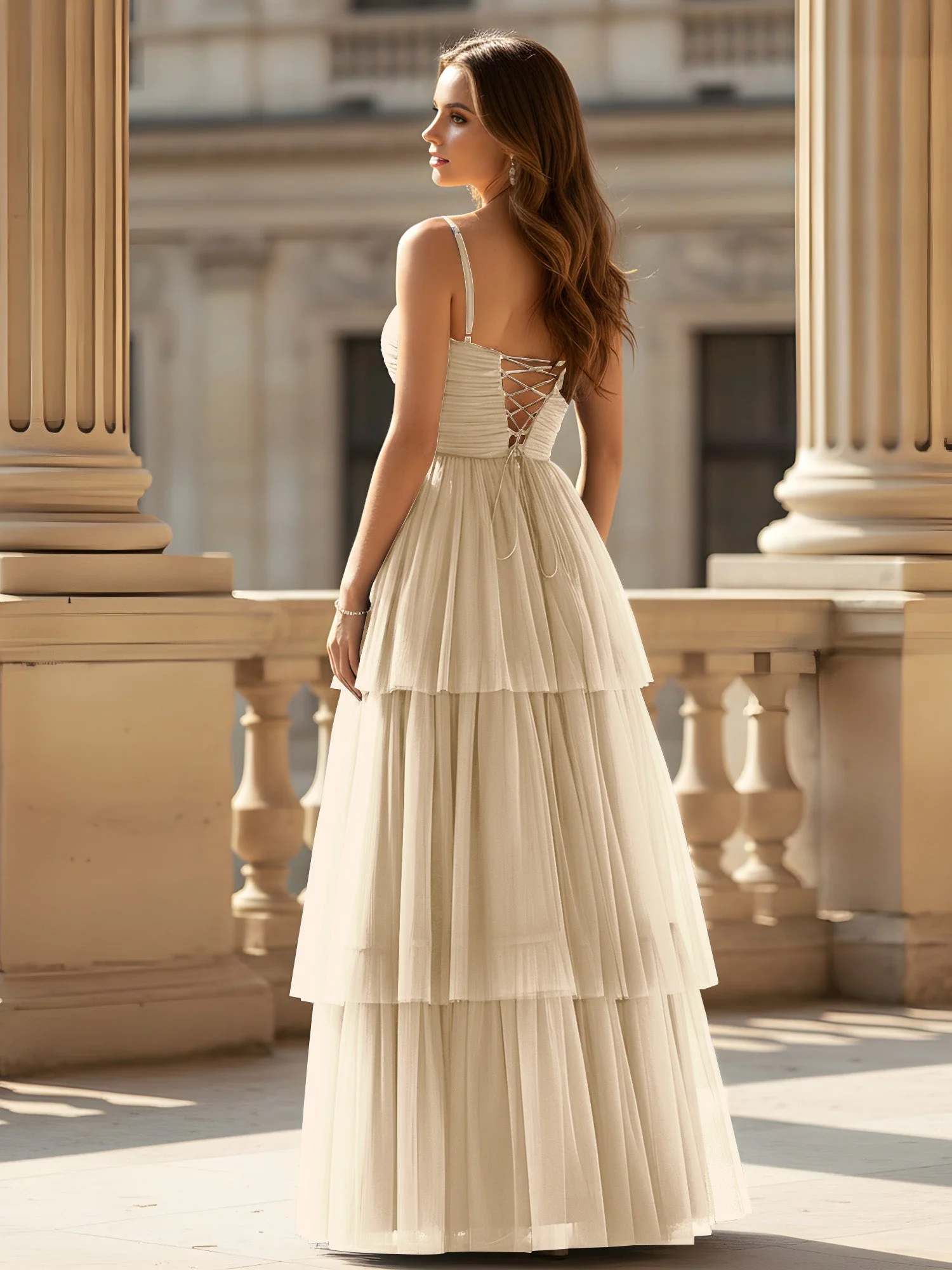 Gerafft Oberteil Stufen Tüll Kleid mit hohem Schlitz Champagner - Image 2