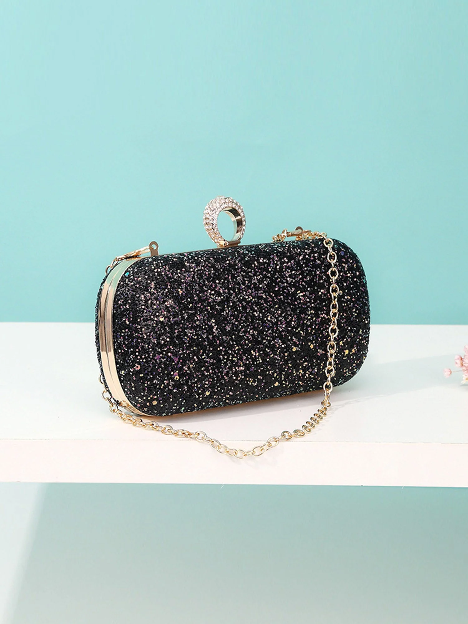 Glitzernde matte Abendclutch mit Strasssteinen - Image 3