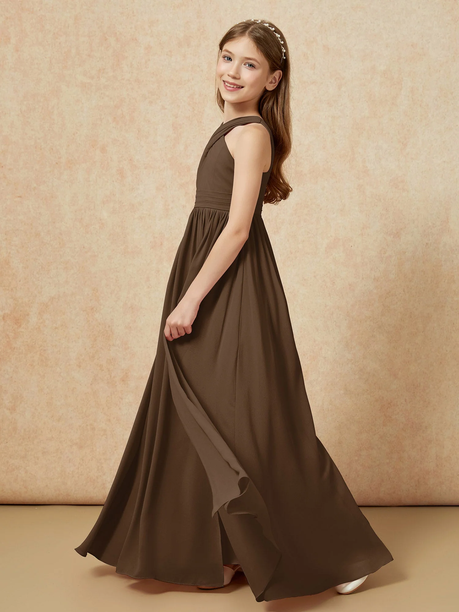 Griechischer Ausschnitt Chiffon Junge Brautjungfernkleider mit Schlitz Braun - Image 3