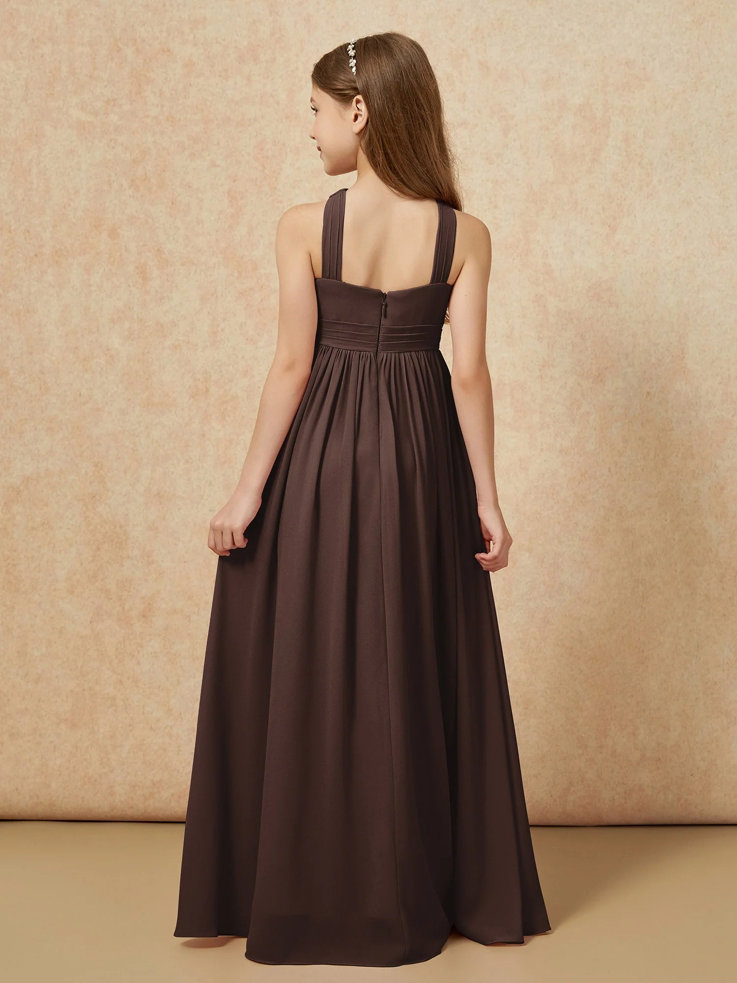 Griechischer Ausschnitt Chiffon Junge Brautjungfernkleider mit Schlitz Schokolade - Image 2