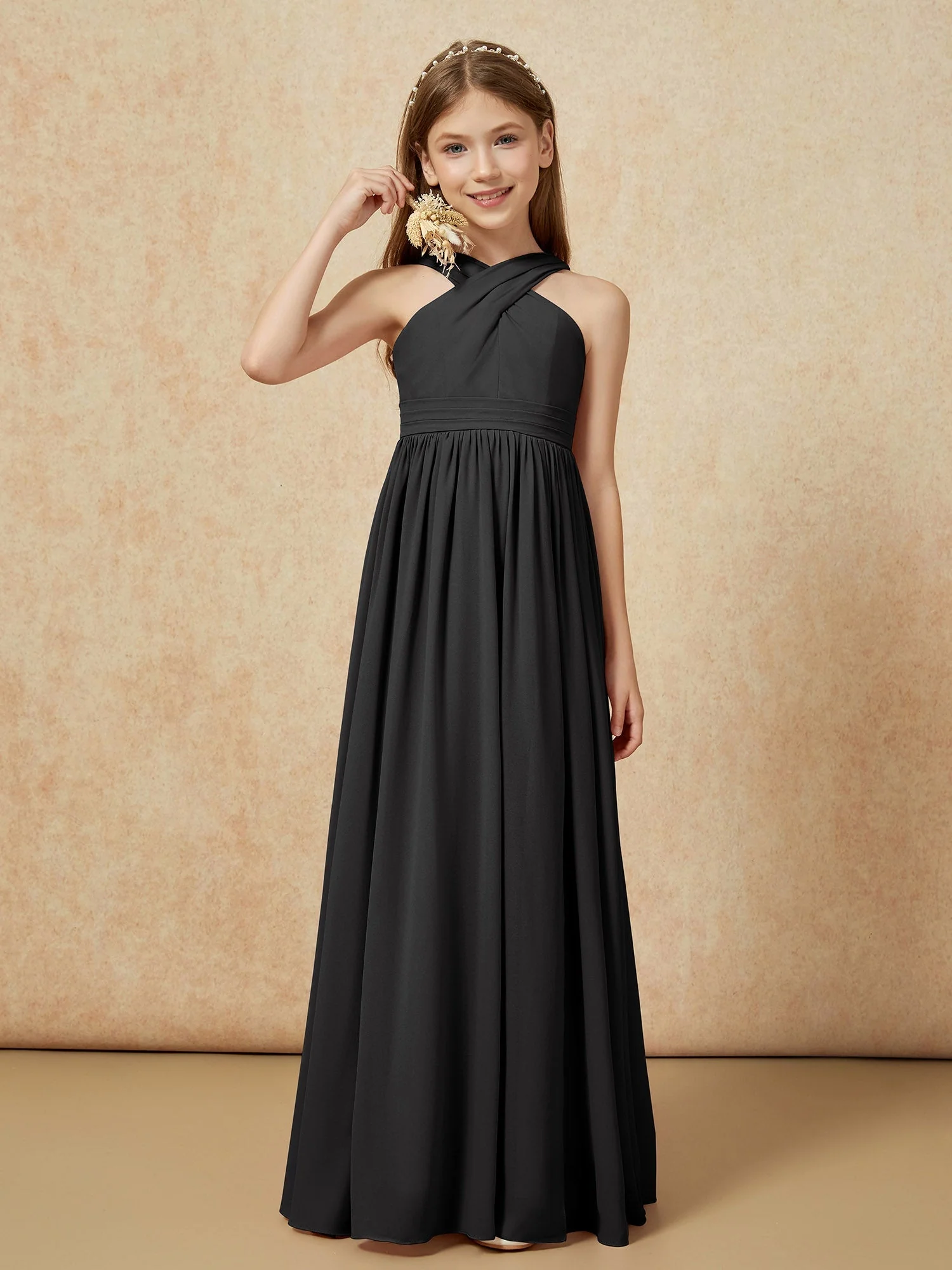 Griechischer Ausschnitt Chiffon Junge Brautjungfernkleider mit Schlitz Schwarz