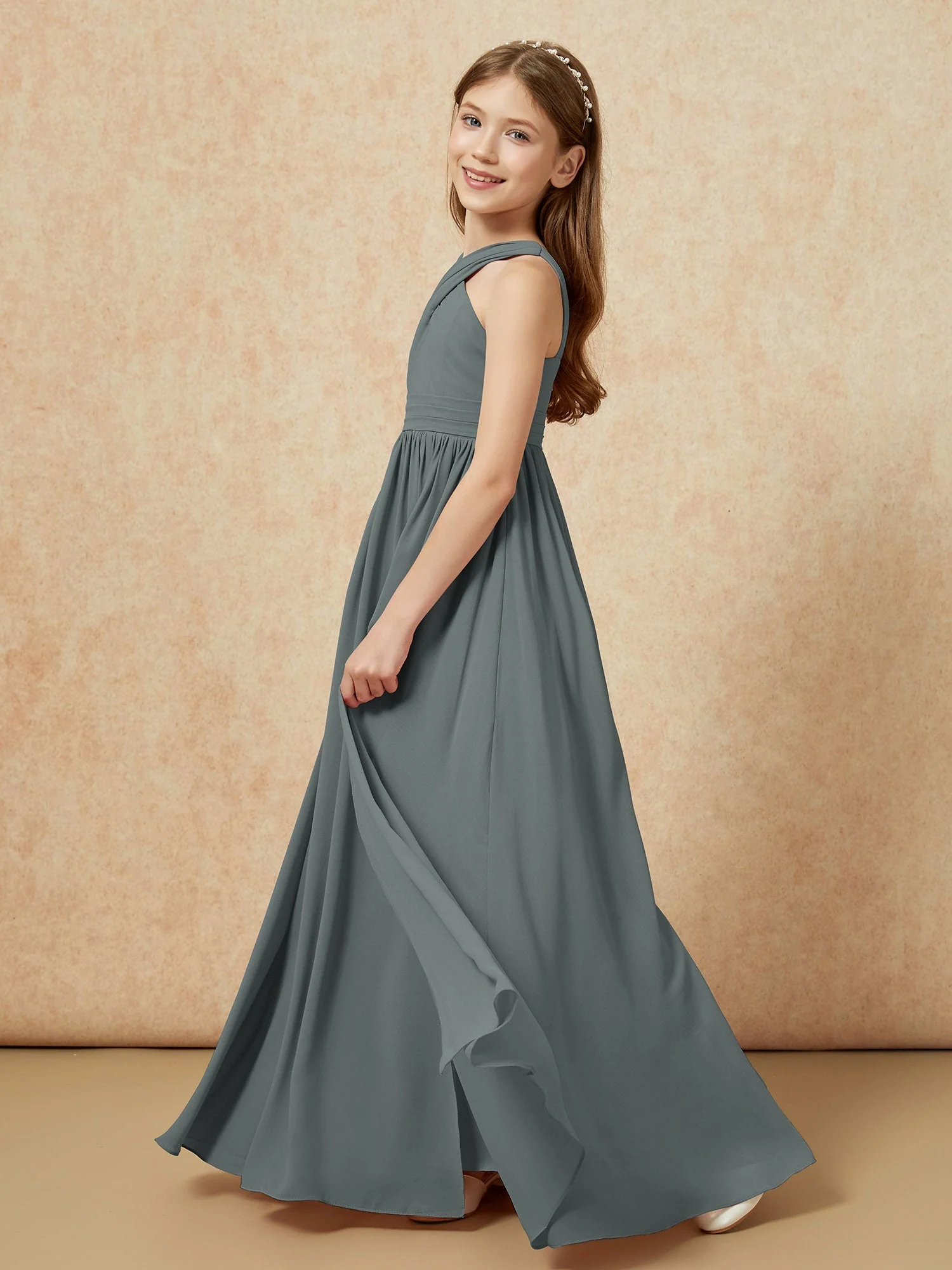 Griechischer Ausschnitt Chiffon Junge Brautjungfernkleider mit Schlitz Stahlgrau - Image 3
