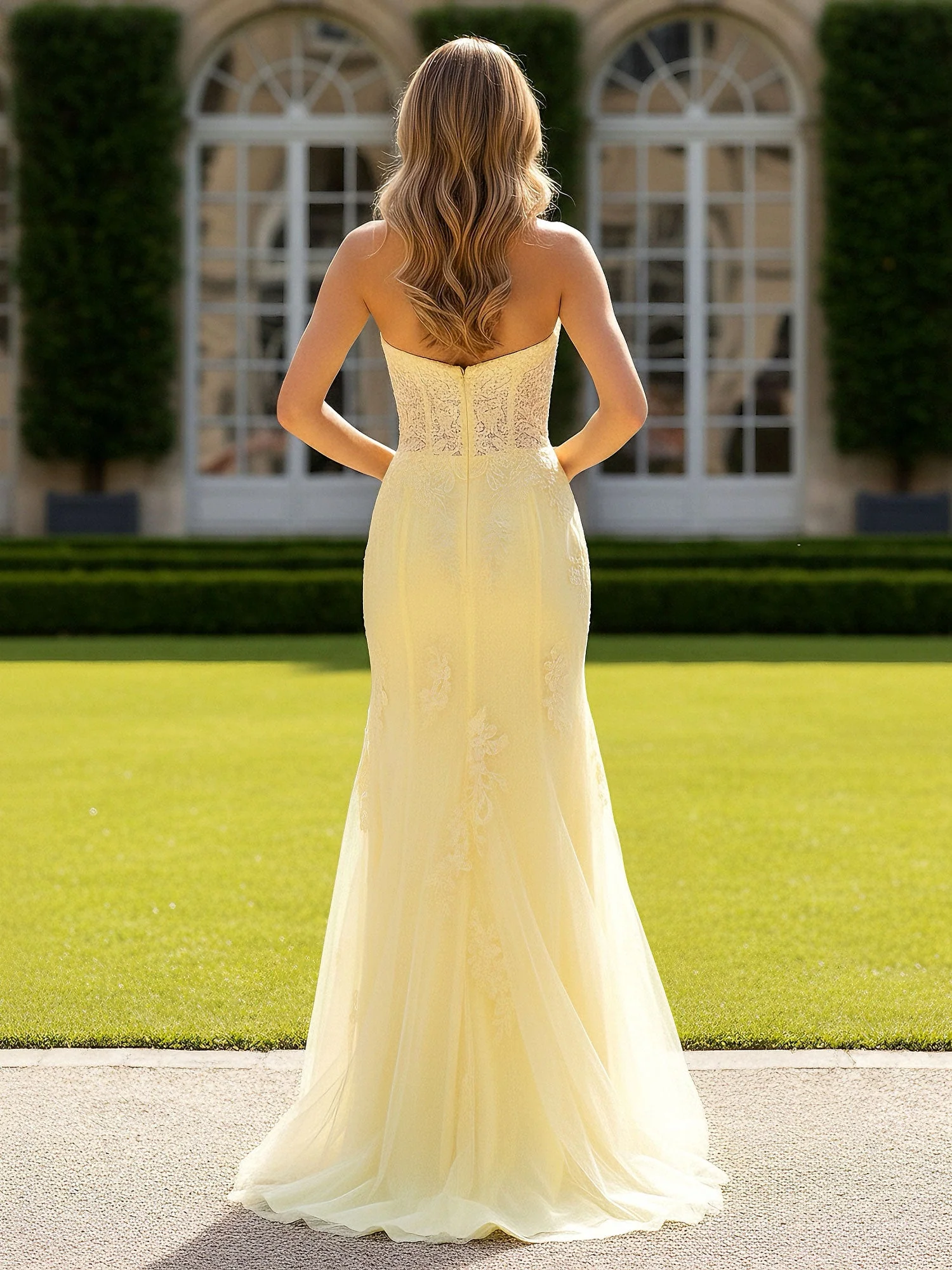 Trägerlos Herzform Kleid mit Büste Cutout Detail Narzisse - Image 2