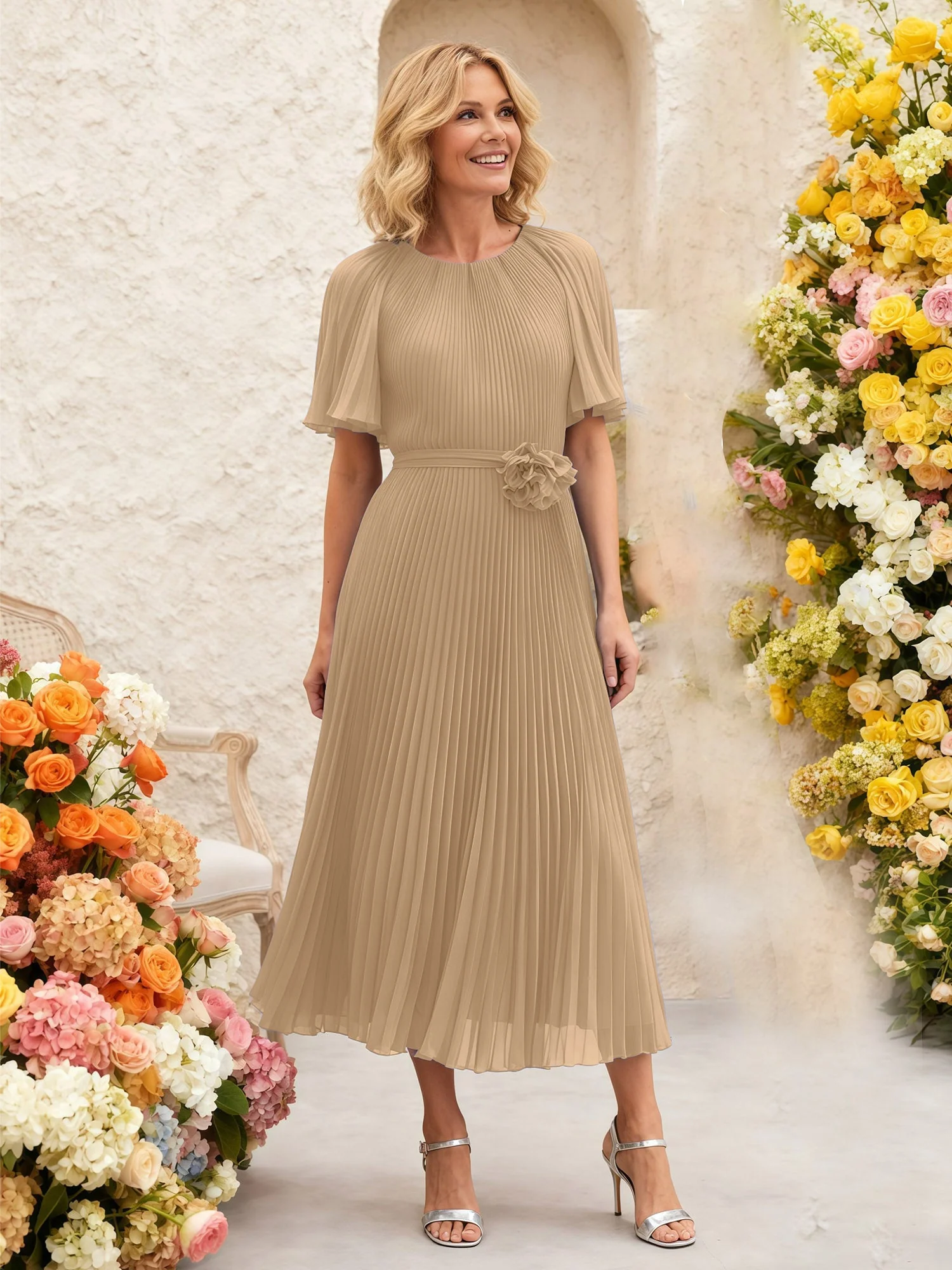 Chiffon Plissee Midi Kleid mit Blumen Taille Detail Champagner