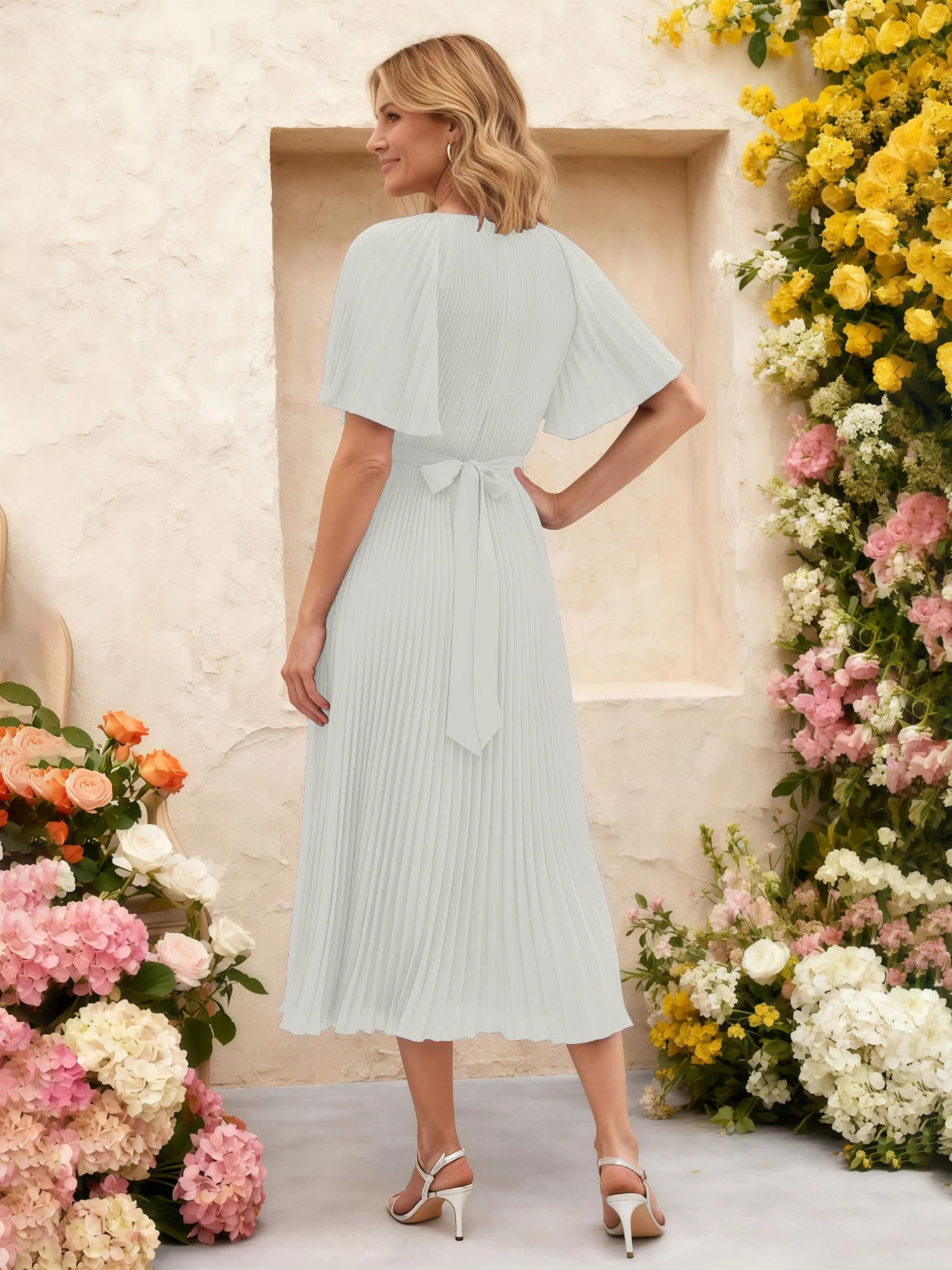 Chiffon Plissee Midi Kleid mit Blumen Taille Detail Elfenbein - Image 2
