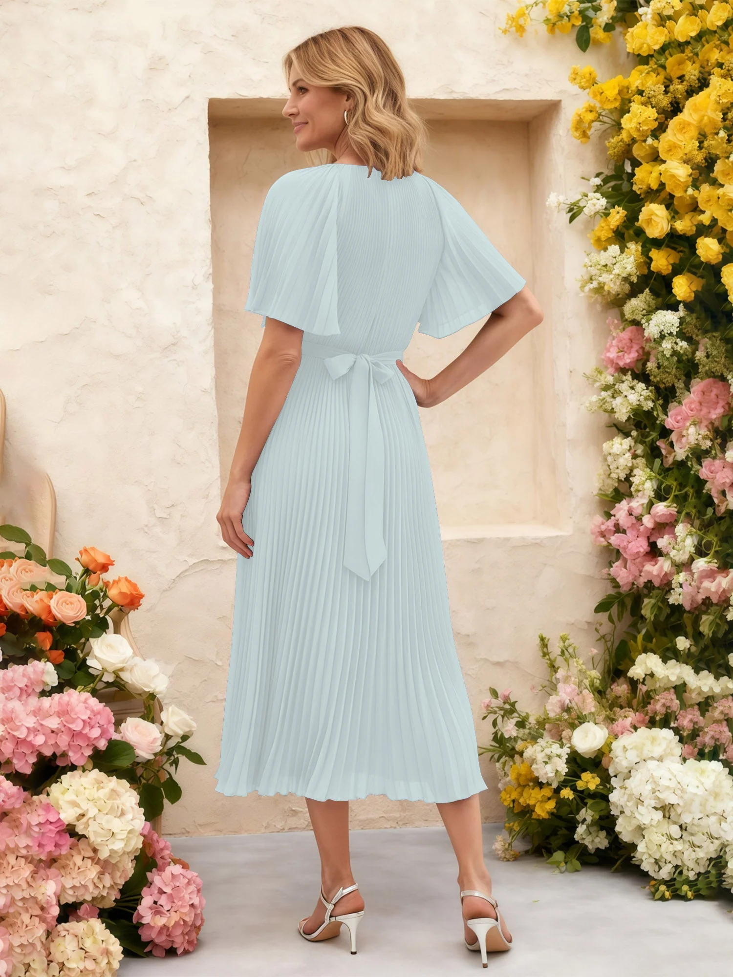 Chiffon Plissee Midi Kleid mit Blumen Taille Detail Nebel - Image 2
