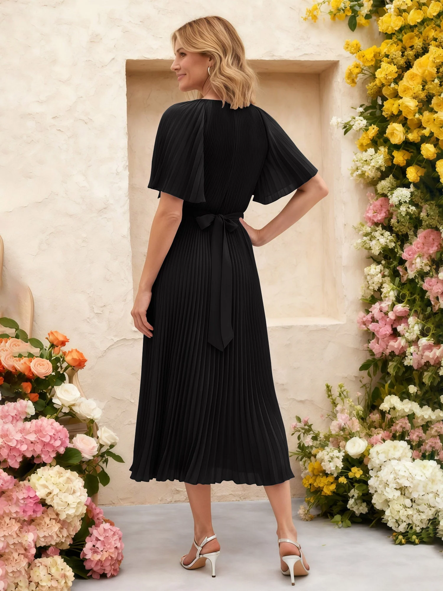 Chiffon Plissee Midi Kleid mit Blumen Taille Detail Schwarz - Image 2