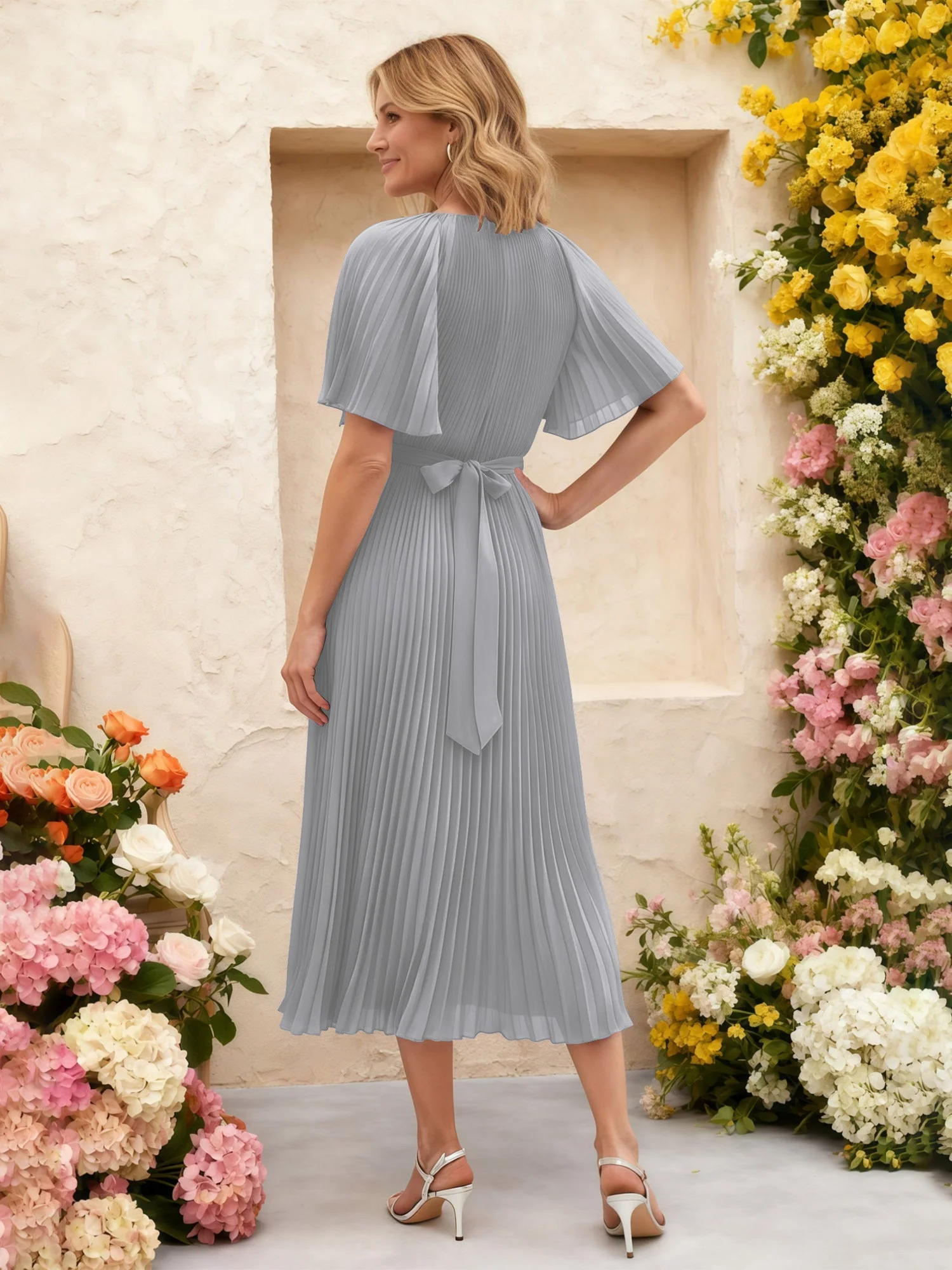 Chiffon Plissee Midi Kleid mit Blumen Taille Detail Silber - Image 2