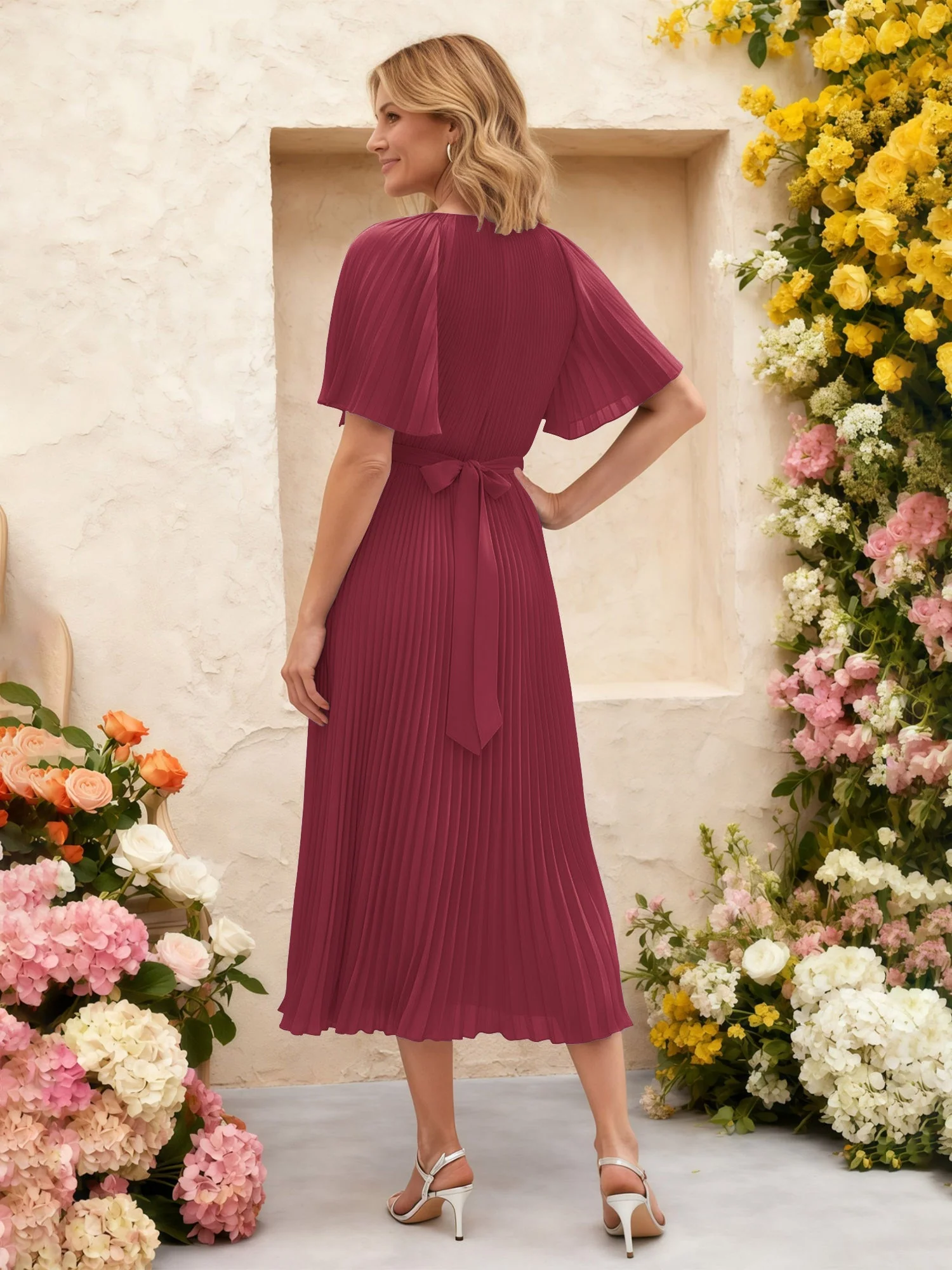 Chiffon Plissee Midi Kleid mit Blumen Taille Detail Zimtrose - Image 2