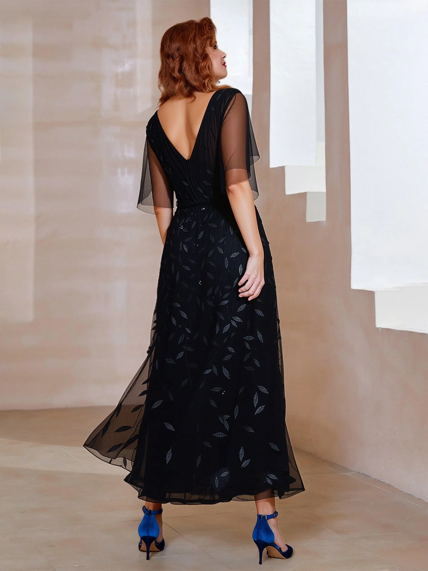 Stickerei Blatt Pailletten Tüll Maxi Kleid mit Flatterärmeln Black - Image 2