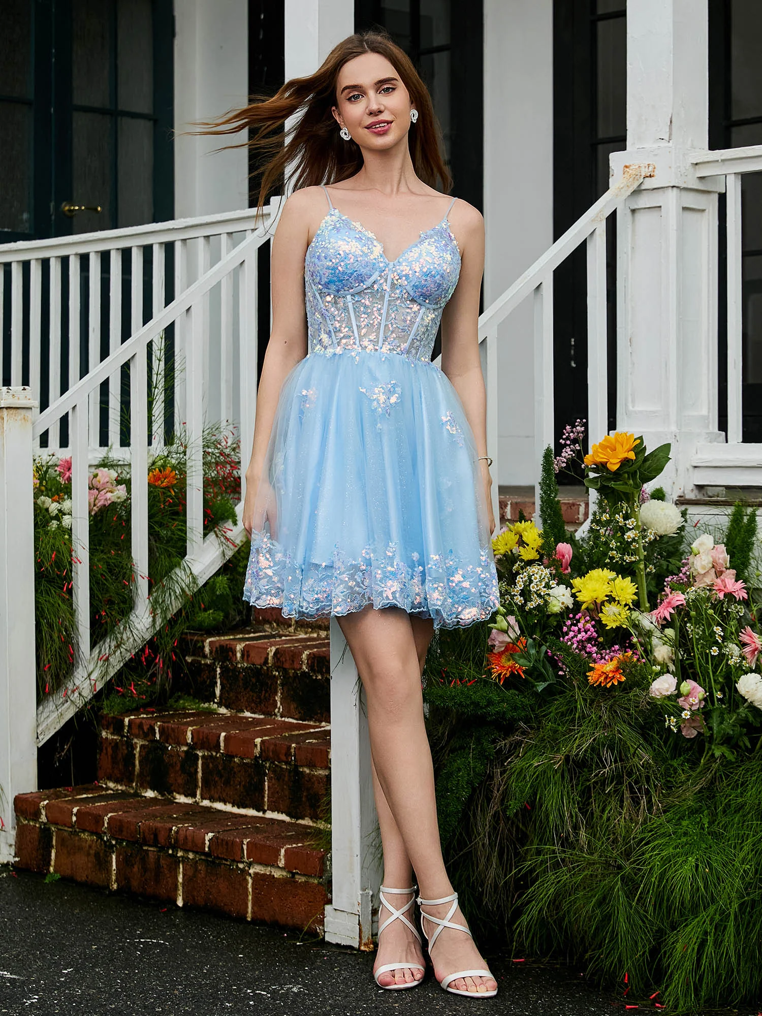 Kurzes Ballkleid Aus Tüll Mit Spaghettiträgern Und V-Ausschnitt Himmelblau - Image 5