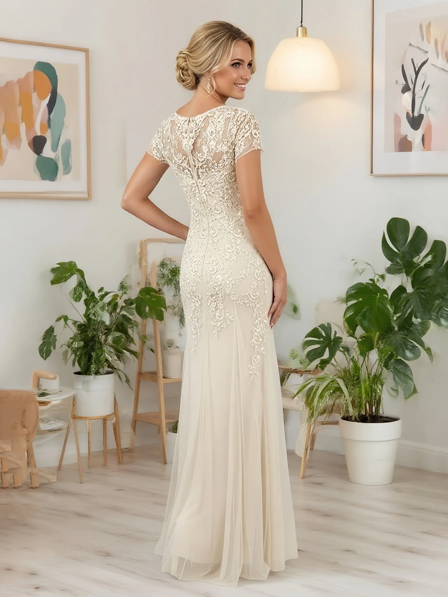 Elegant Illusion Ausschnitt Bodenlang Eingebaut Kleid Champagner - Image 2