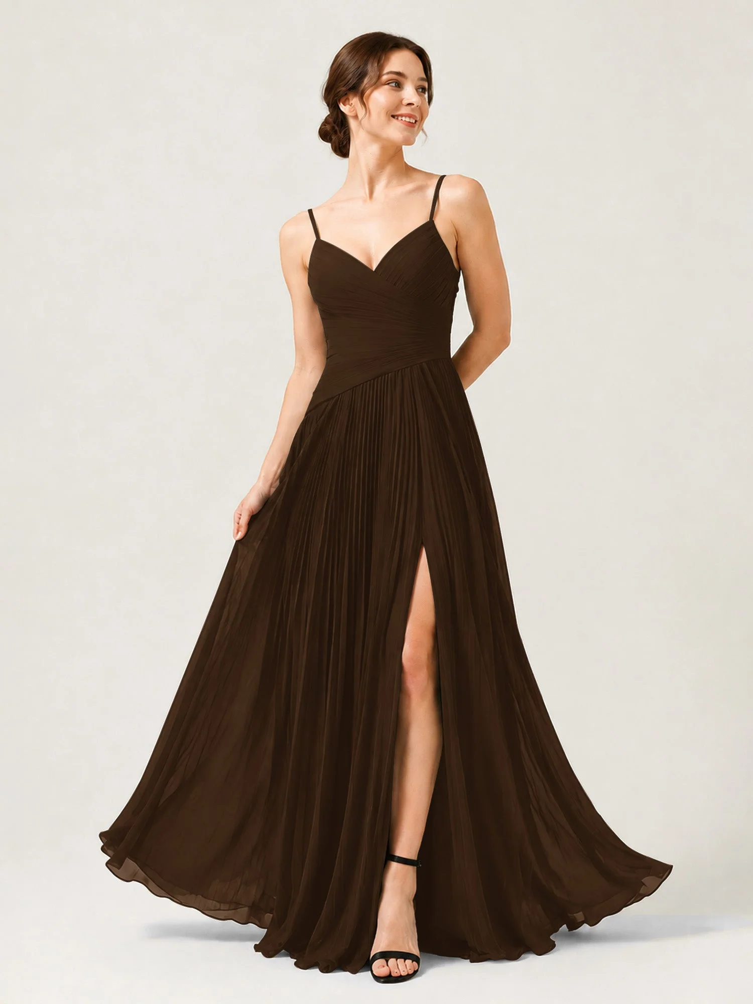 Plissiertes Chiffon Trägerkleid mit Gerafftem Wickeloberteil Braun