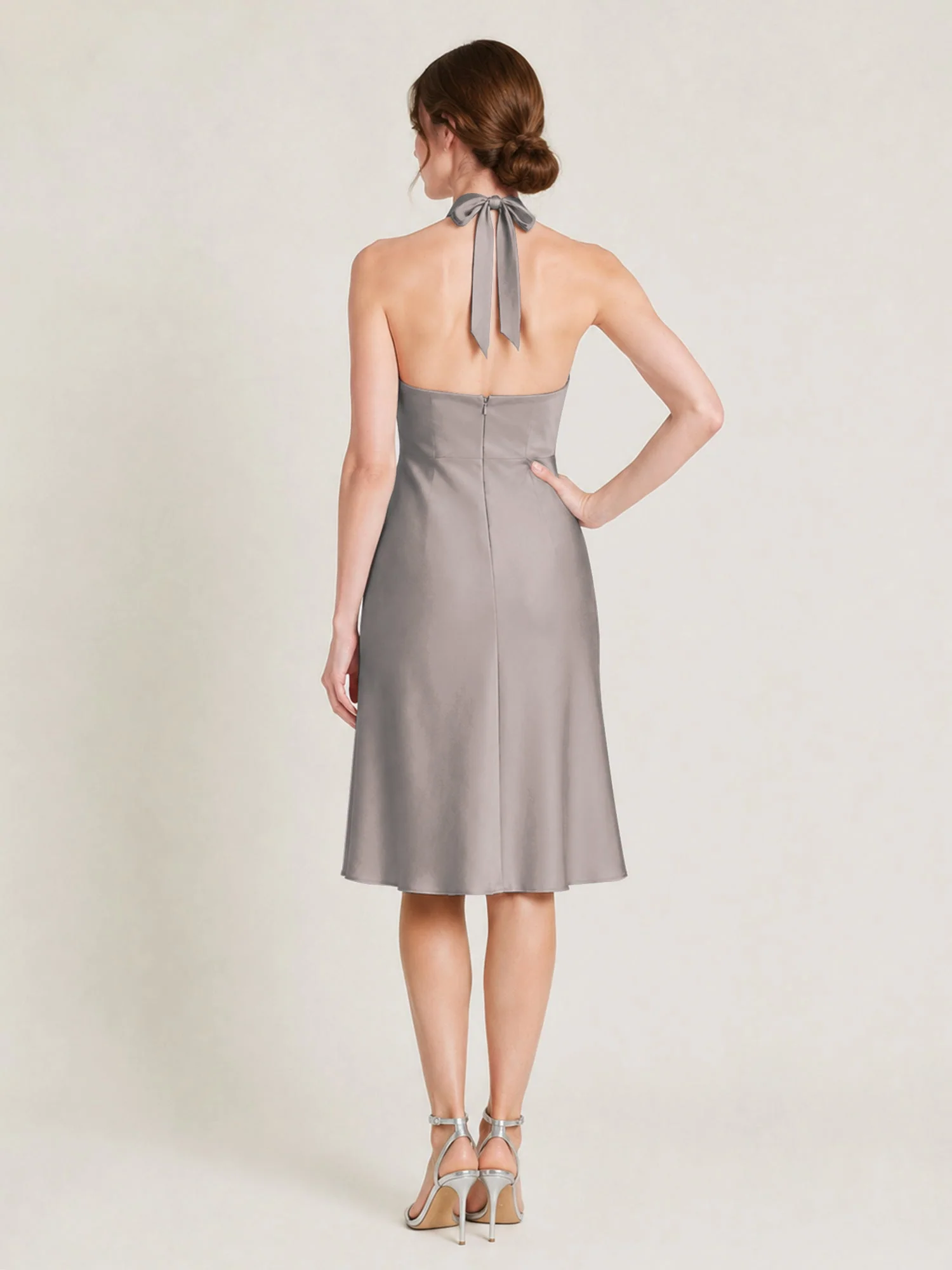 Knielanges Satin A-Linien Kleid mit Offenem Rücken Silber - Image 2