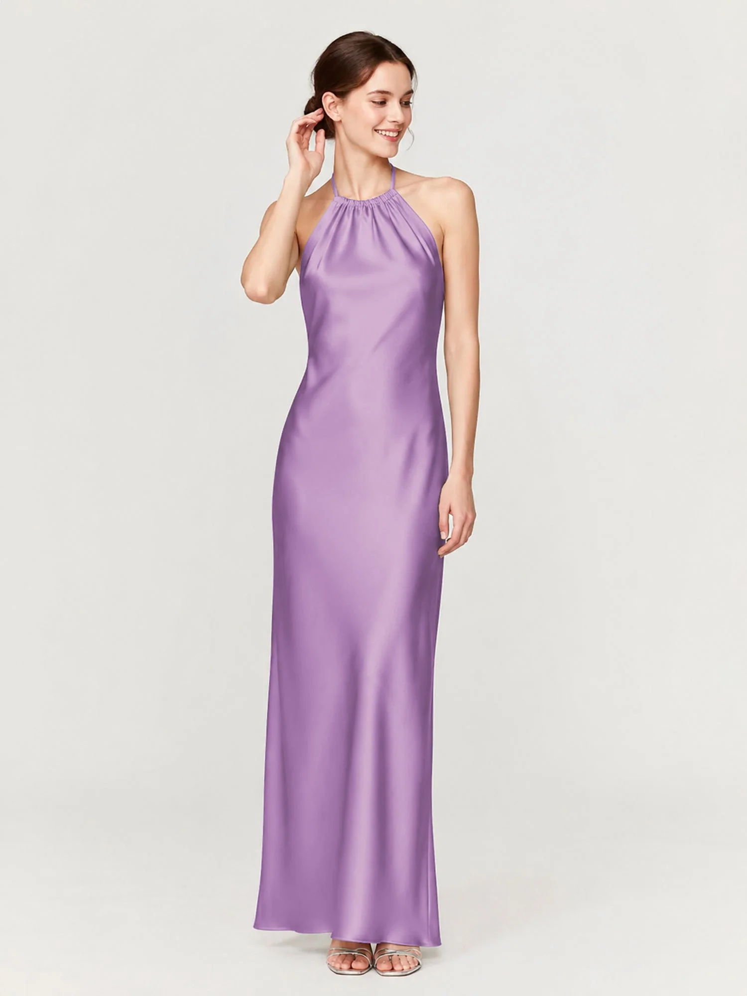 Satin Abendkleid Mit Gerafftem Neckholder Und Schrägem Rock Lila
