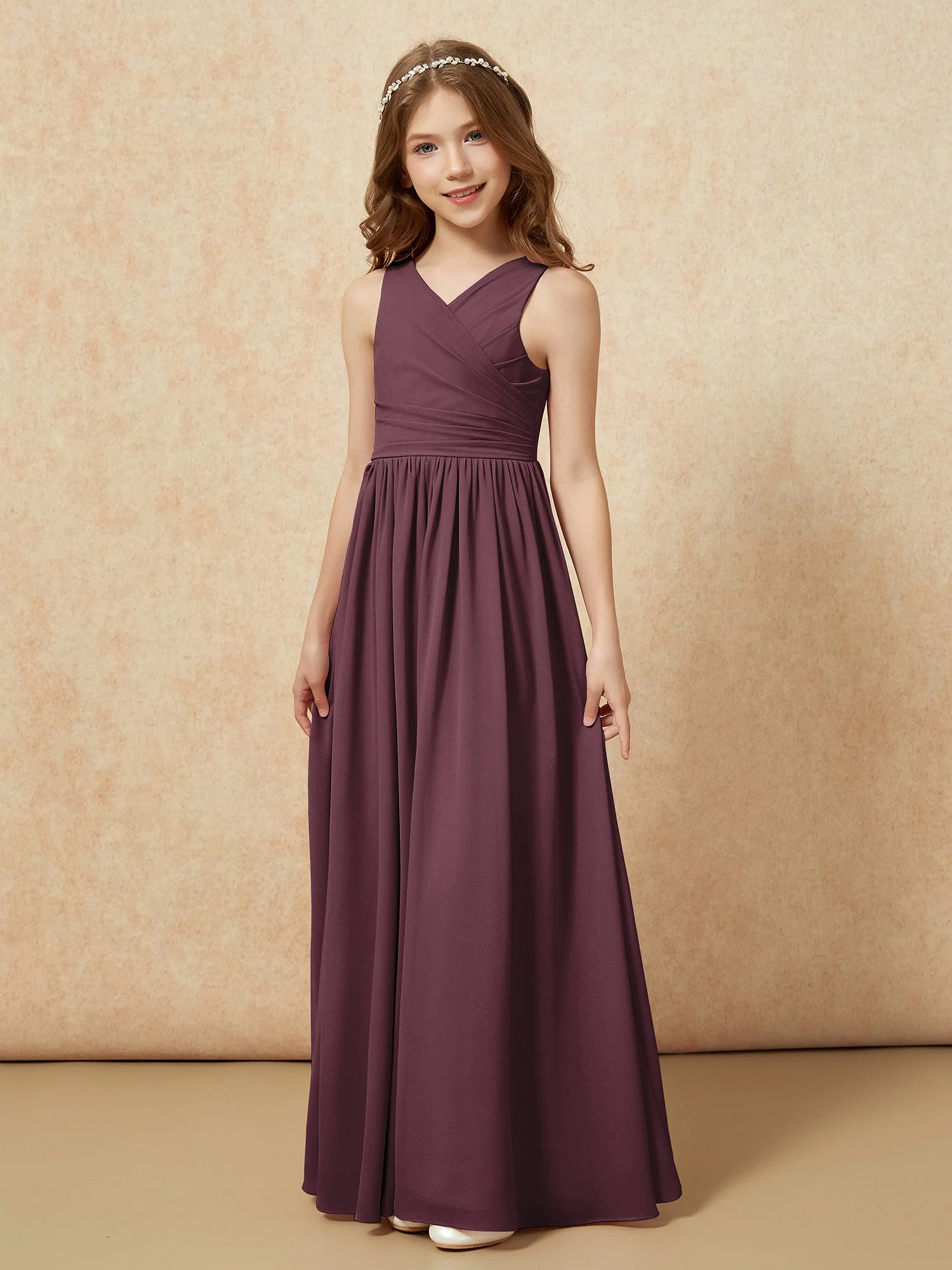 Plissee V-Ausschnitt Chiffon Lang Junge Brautjungfernkleider Cabernet - Image 3