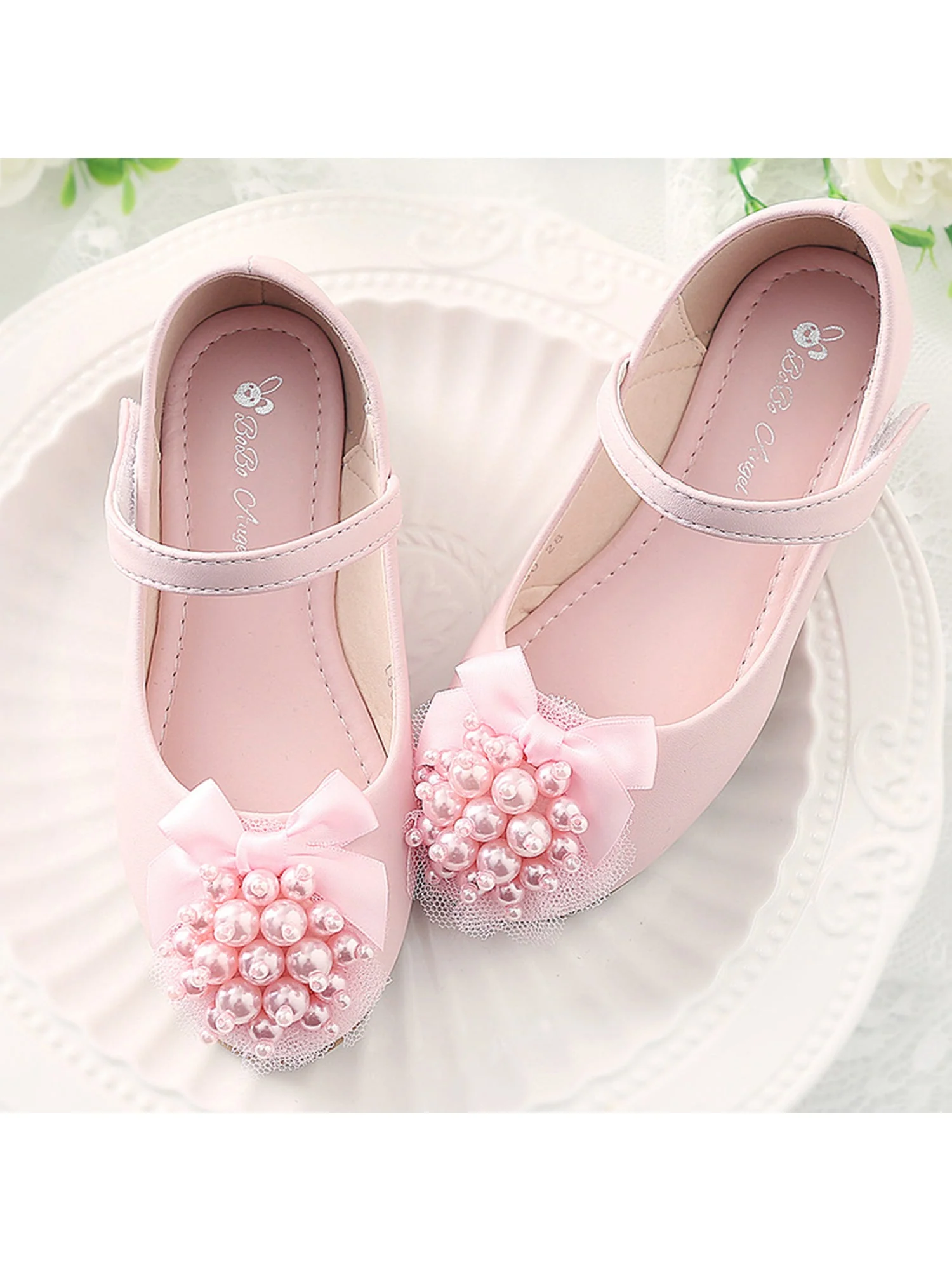 Prinzessinnenschuhe mit runder Spitze und Perlen - Image 2
