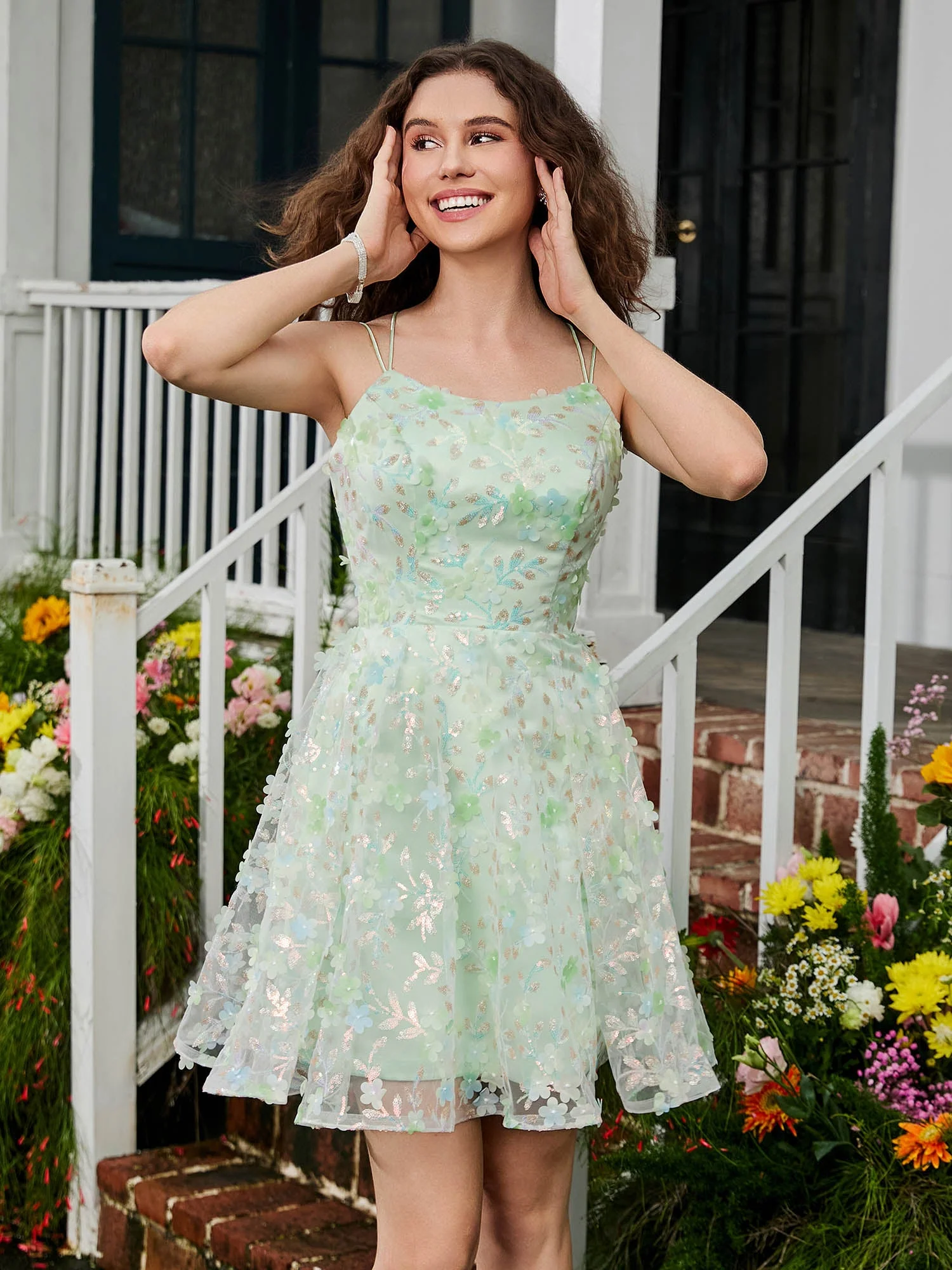 Quadratisches A-Linien-Minikleid Von Mit Floraler Spitze Salbei - Image 4