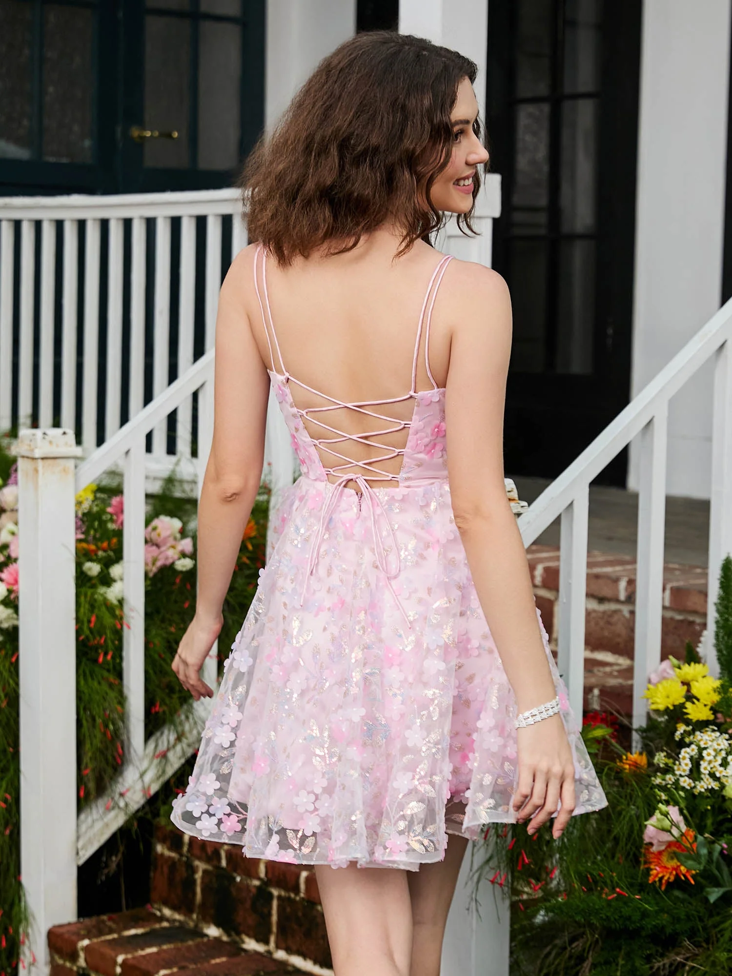 Quadratisches A-Linien-Minikleid Von Mit Floraler Spitze Zartrosa - Image 2
