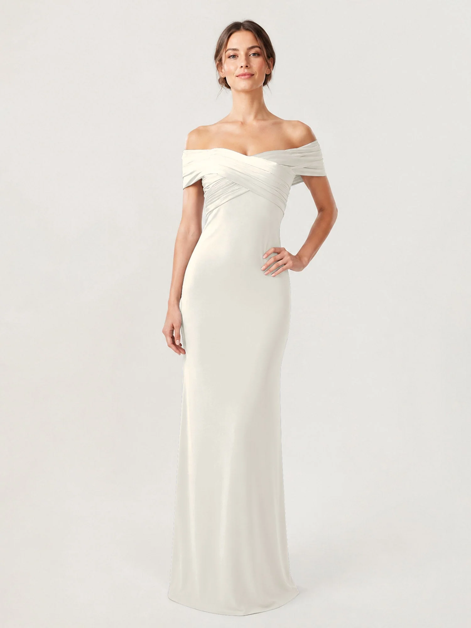 Schulterfreies Crêpe-Säulenkleid Mit Gerafftem Oberteil Elfenbein