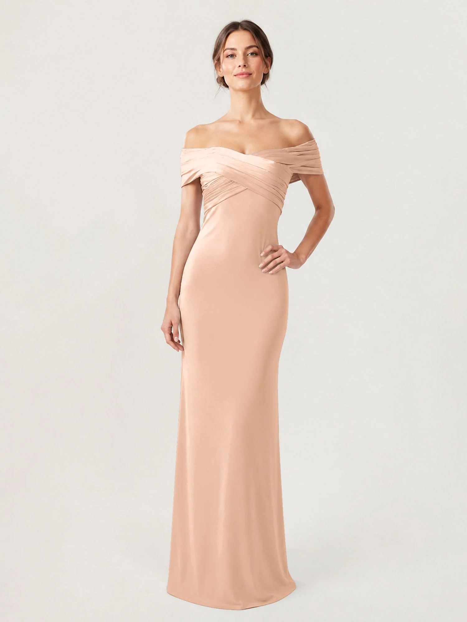 Schulterfreies Crêpe-Säulenkleid Mit Gerafftem Oberteil Pfirsich