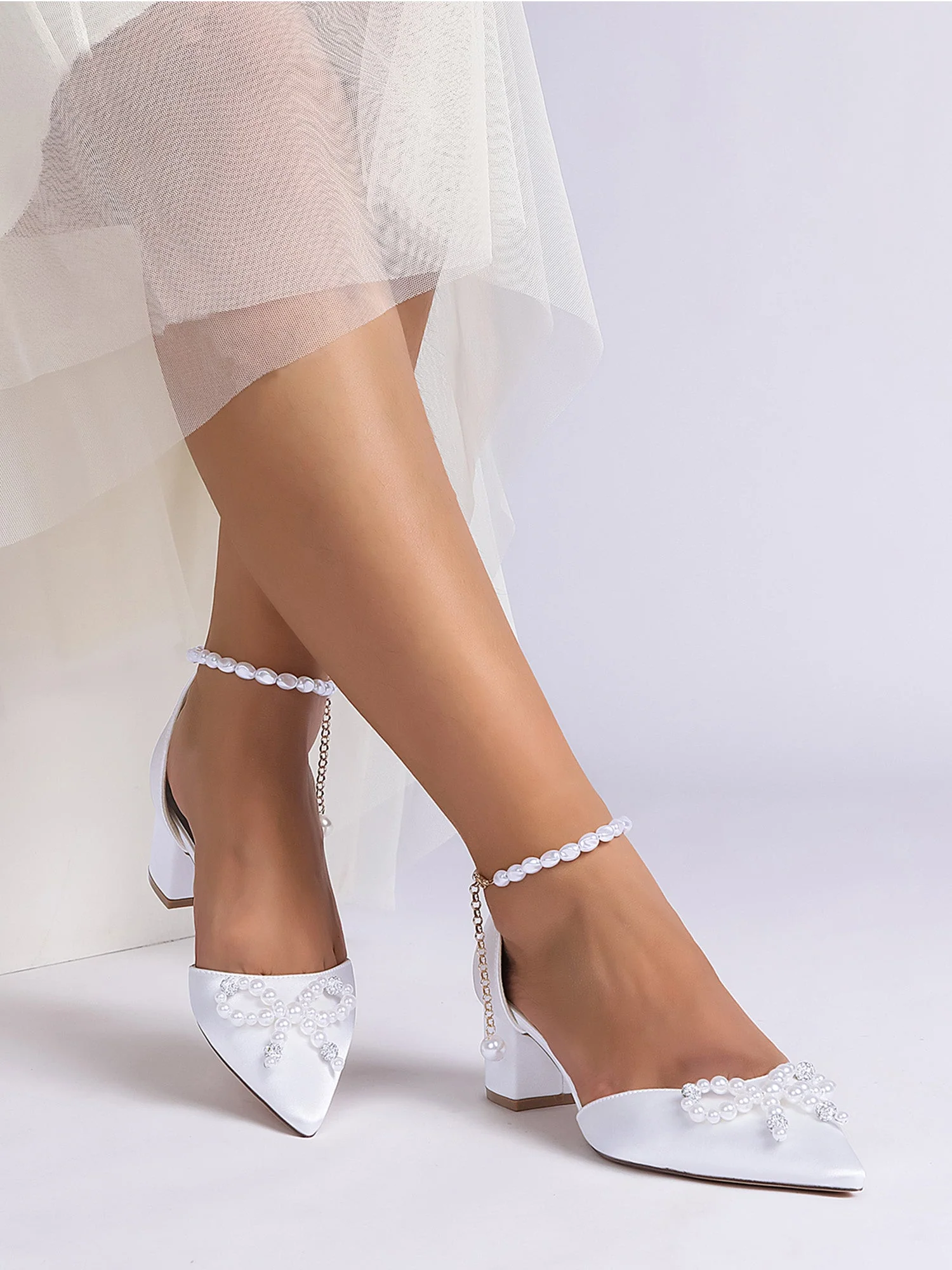 Satin Spitzenschuh Pumps mit Perlen - Image 2