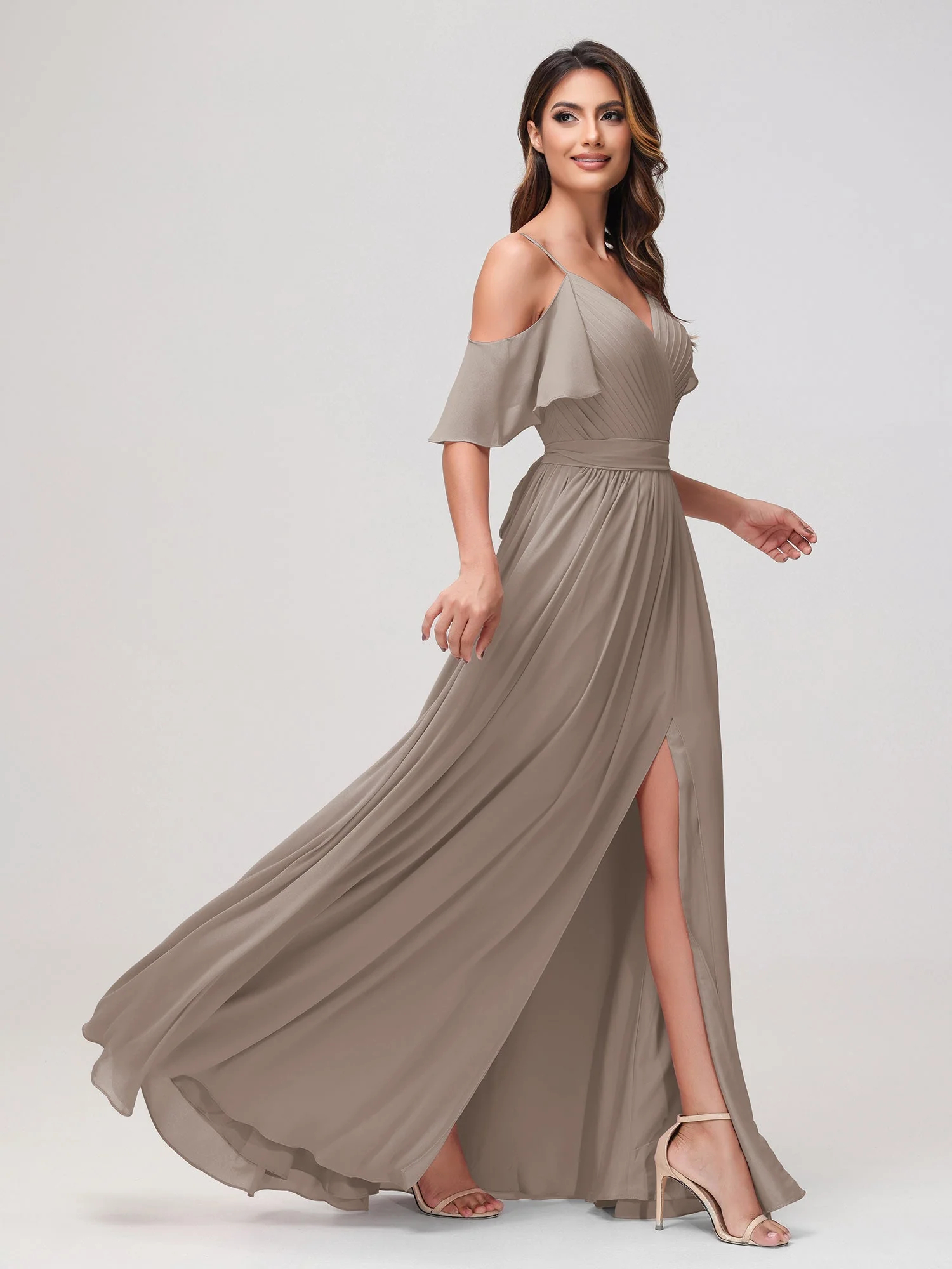 Schulterfrei A-Linie Rüschen Chiffon Kleid mit Schlitz Taupe - Image 3