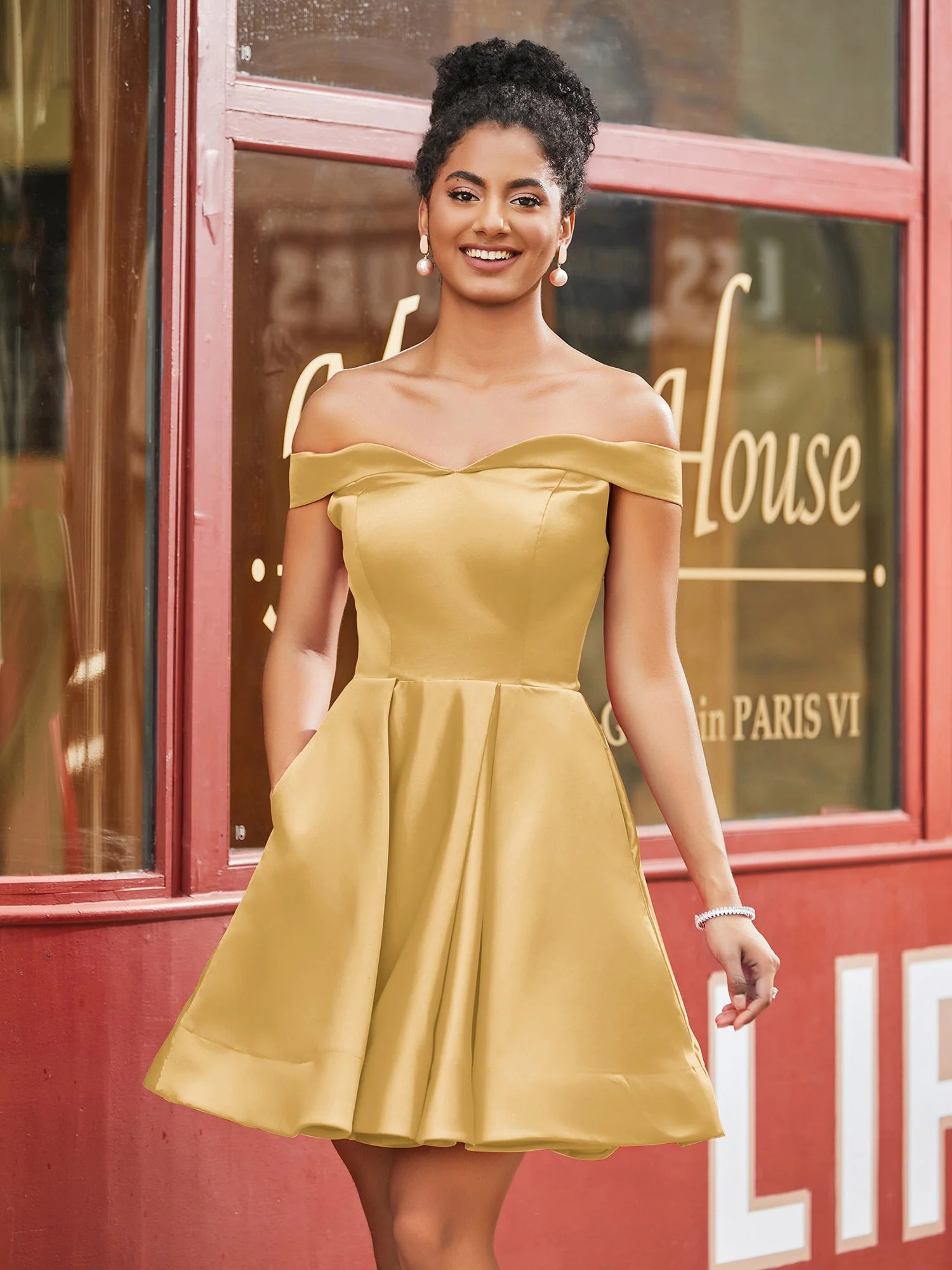 Schulterfreies Satin Heimkehrkleid mit Taschen Gold - Image 3
