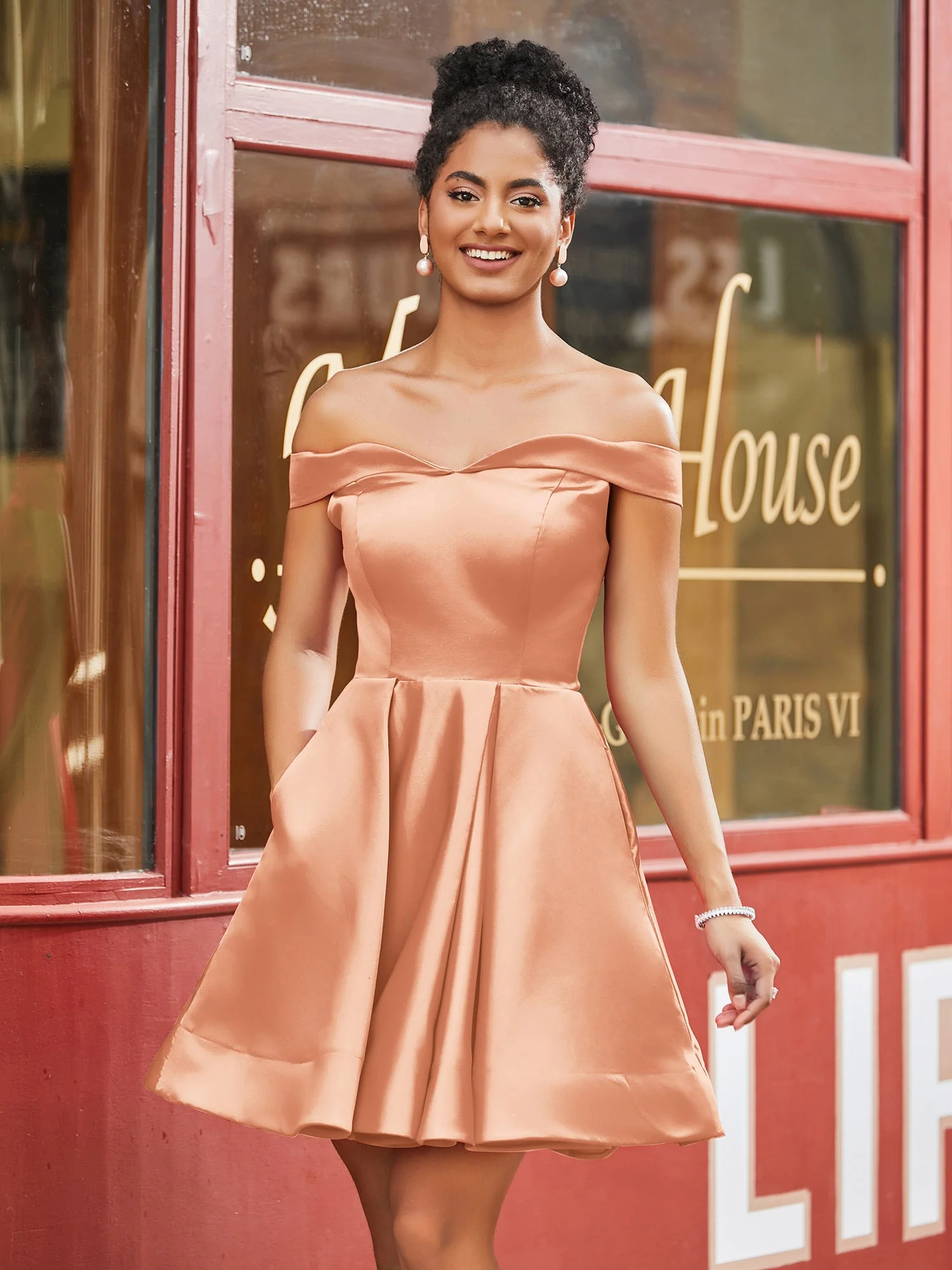 Schulterfreies Satin Heimkehrkleid mit Taschen Papaya - Image 3