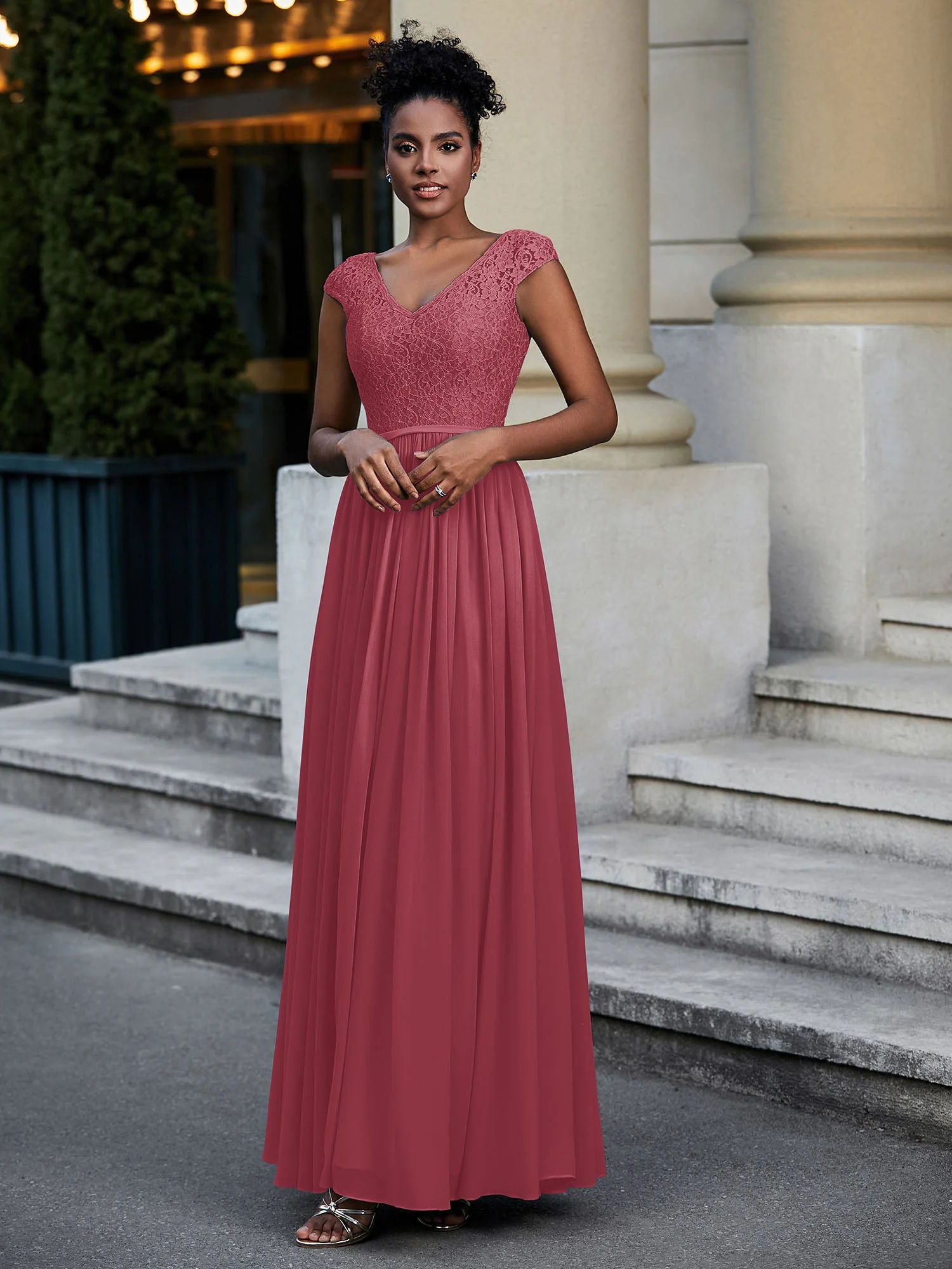 Spitze und Chiffon Langes Kleid mit Flügelärmeln Zimtrose