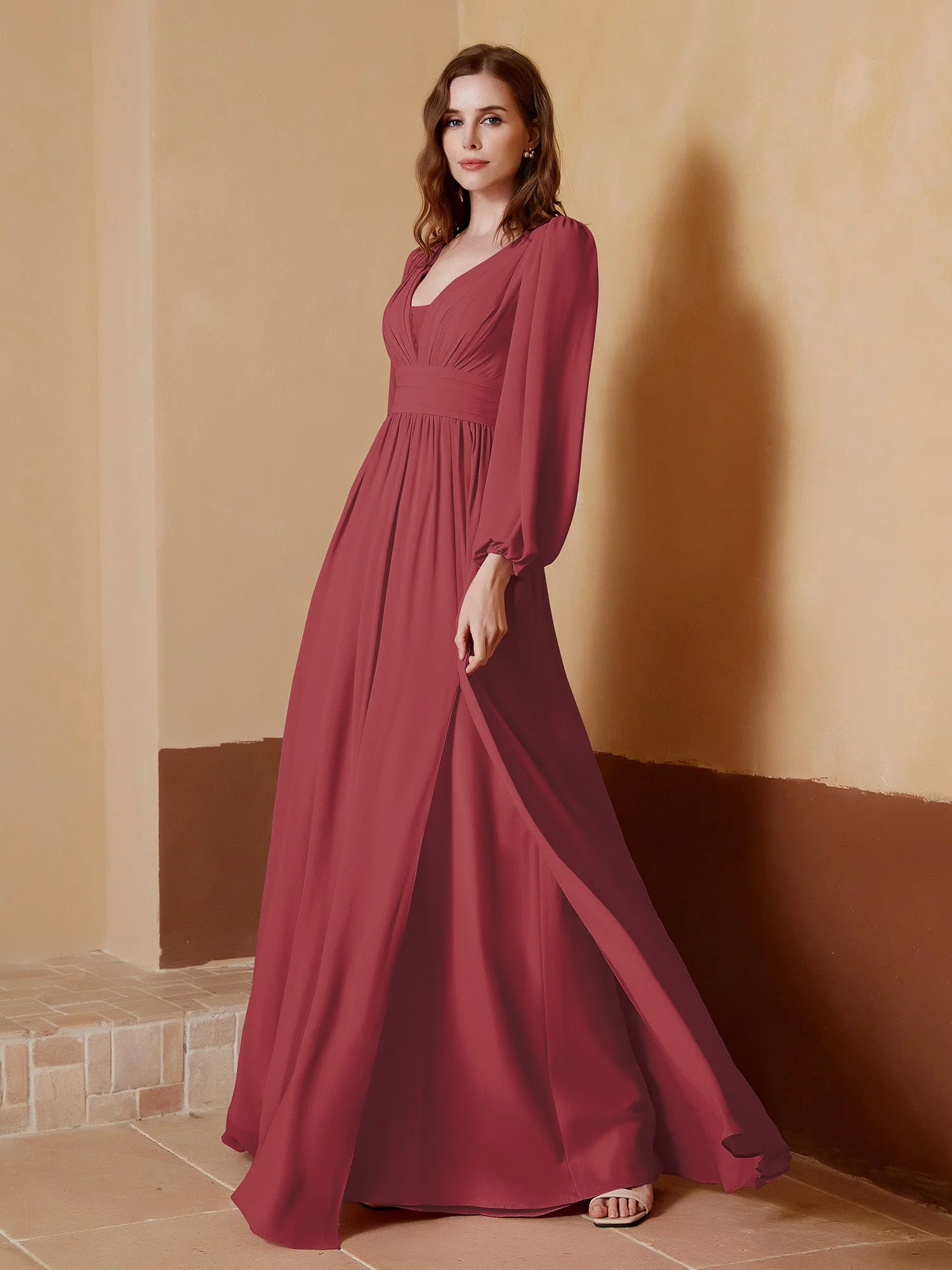 Tiefer V-Ausschnitt Bodenlang Kleid mit Schlitz Zimtrose - Image 3