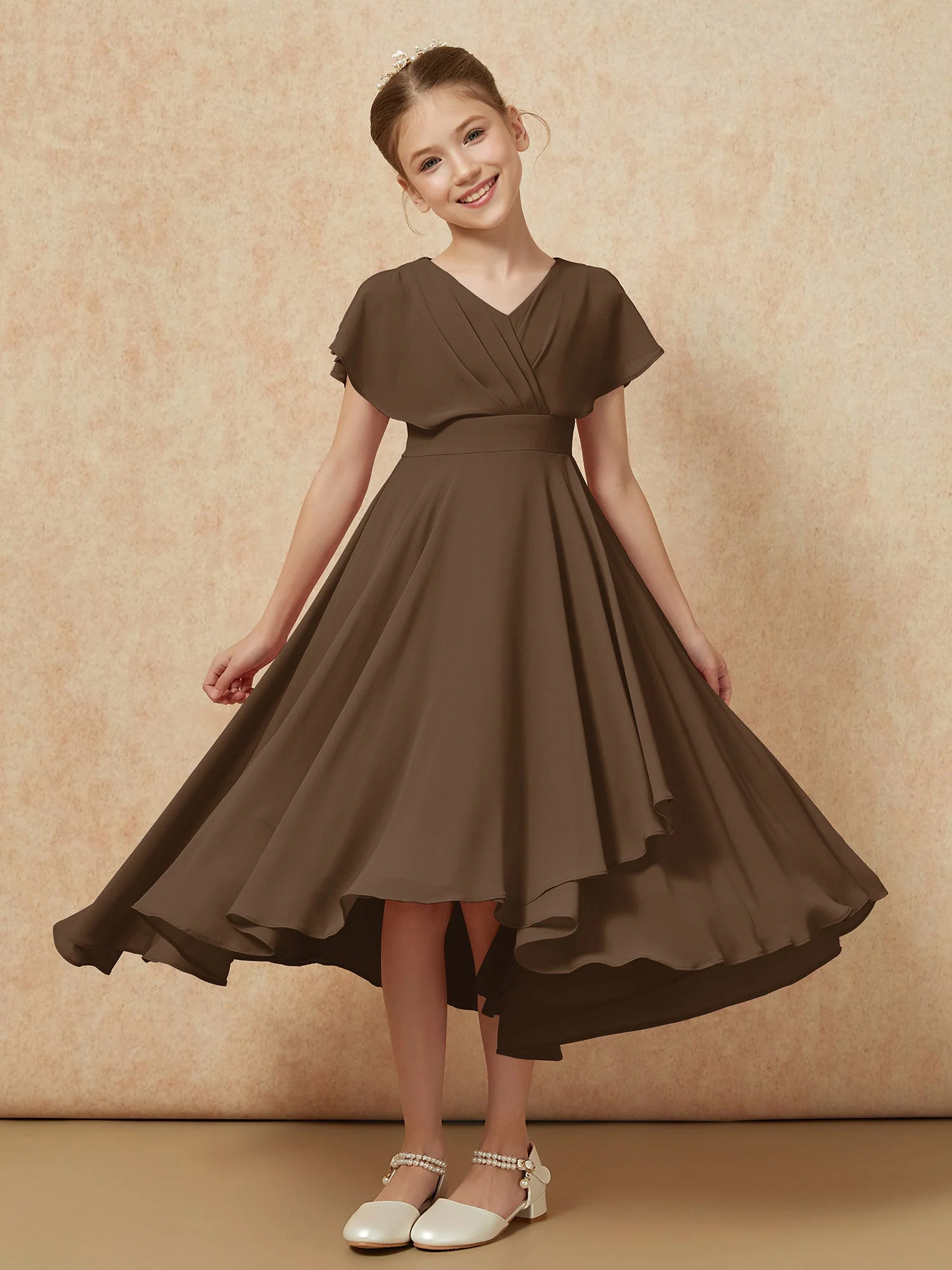 V-Ausschnitt Chiffon Asymmetrisch Junge Brautjungfernkleider Braun