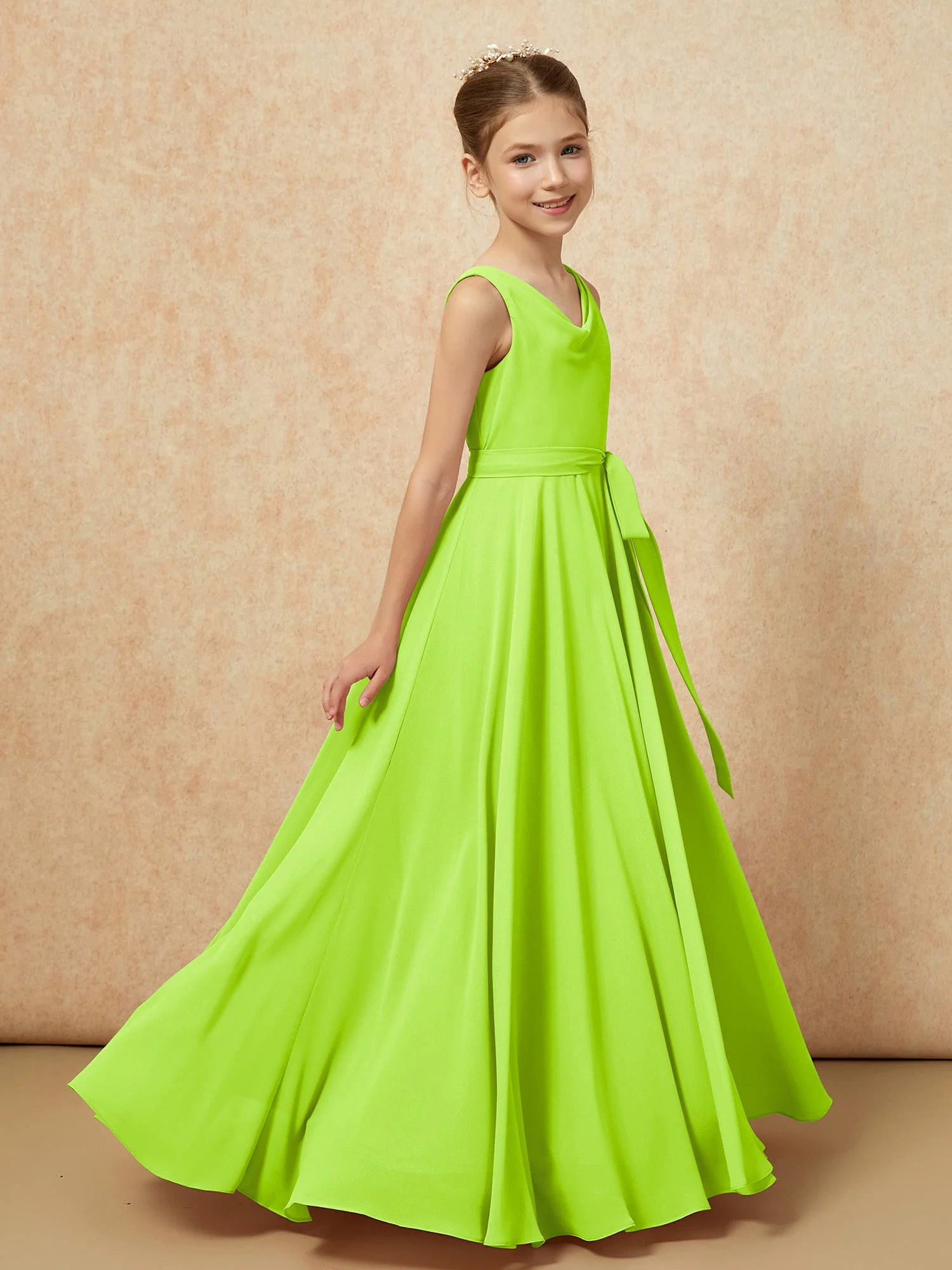 V-Ausschnitt Lang Chiffon Junge Brautjungfernkleider mit Gürtel Lindgrün - Image 3