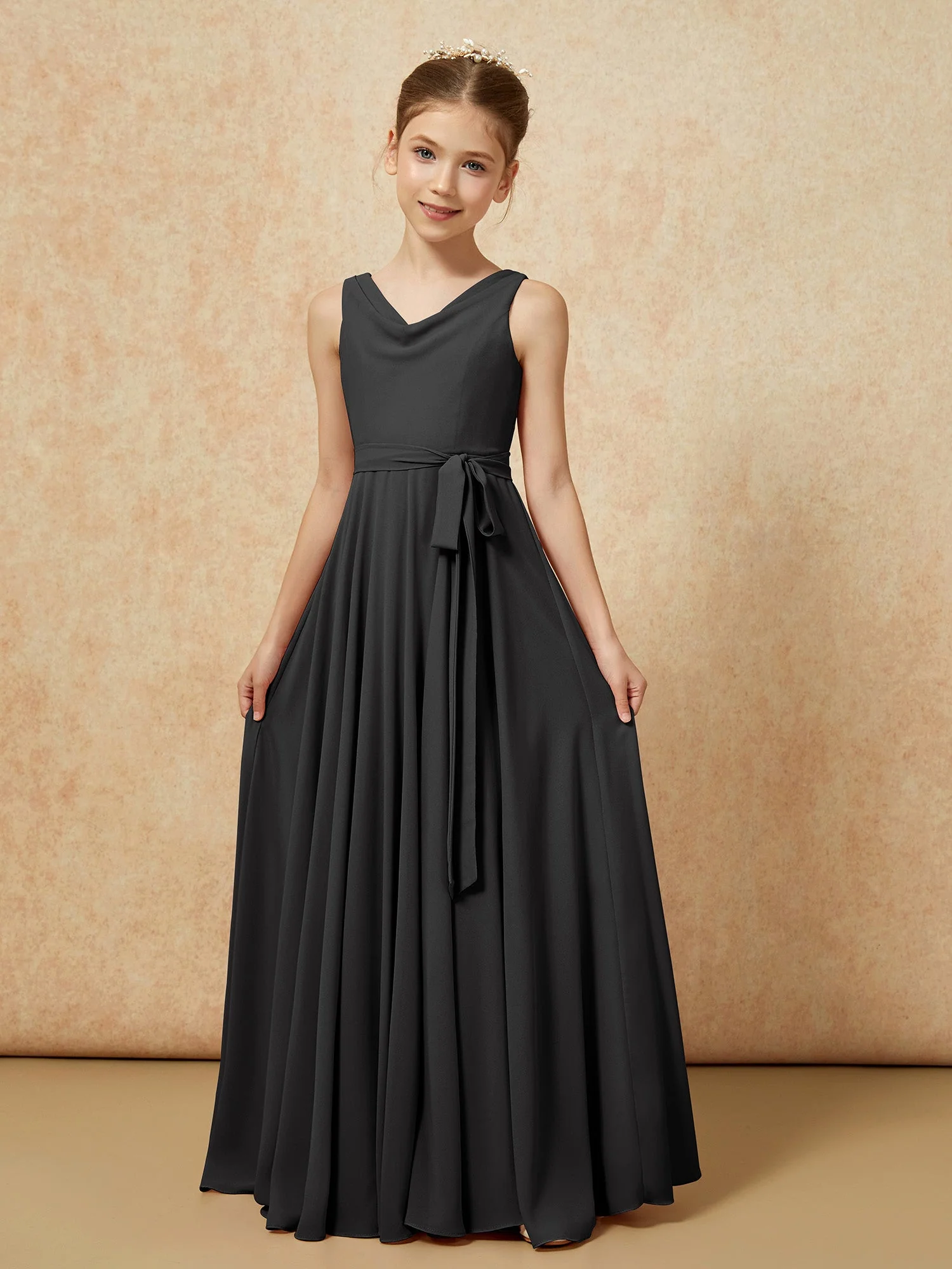 V-Ausschnitt Lang Chiffon Junge Brautjungfernkleider mit Gürtel Schwarz - Image 5