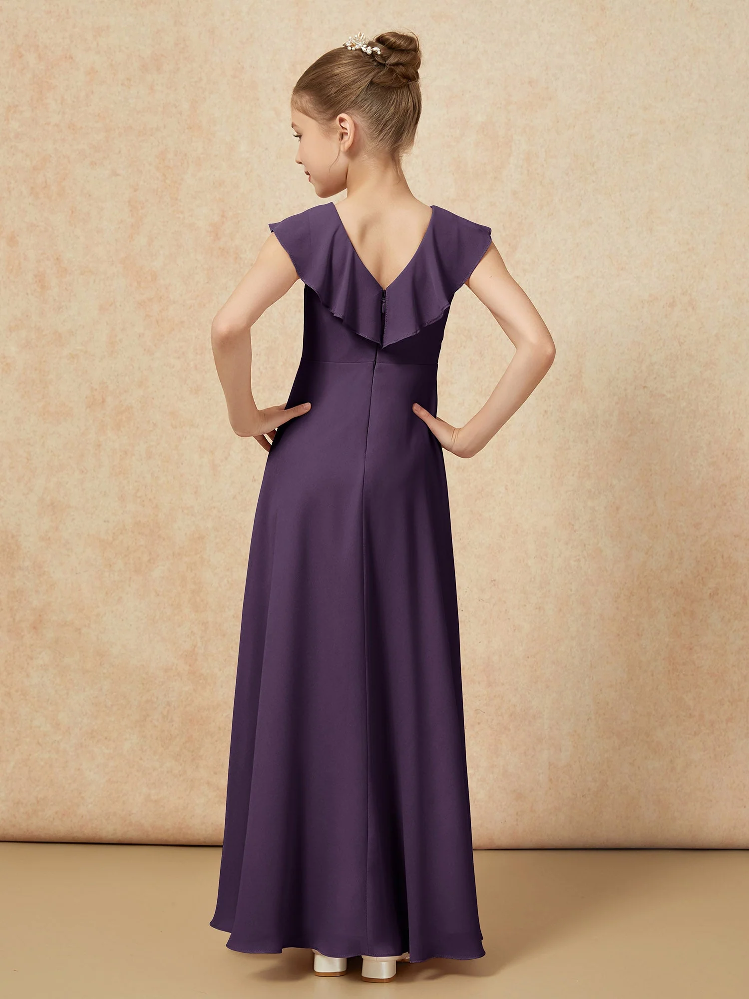 V-Ausschnitt Rüschen Chiffon Junge Brautjungfernkleider mit Schlitz Plum - Image 2