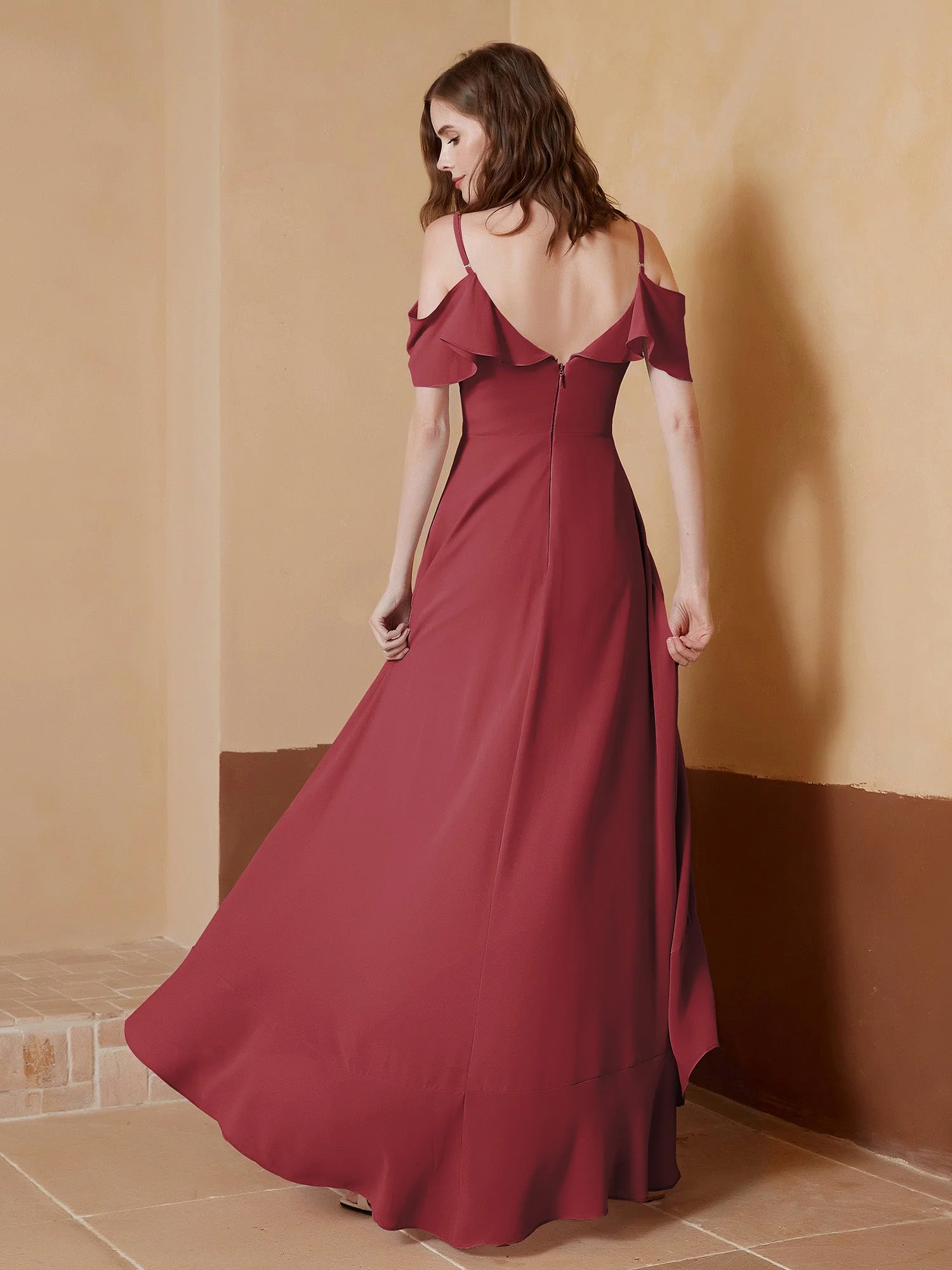 V-Ausschnitt Schulterfrei Rüschen Asymmetrisch Kleid Zimtrose - Image 2
